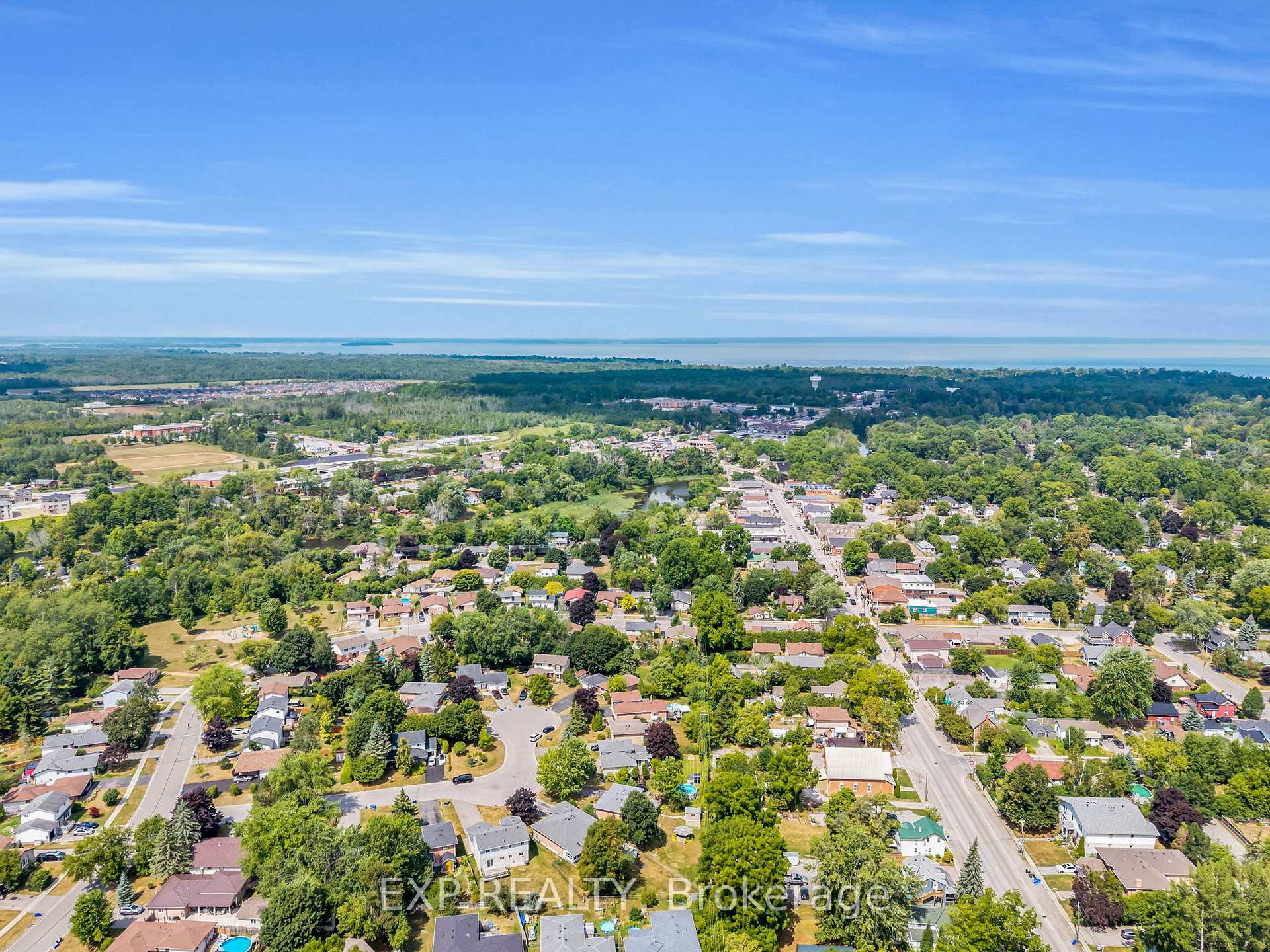 Photo 41 of 11 Justin Court, Georgina, Sutton & Jackson's Point — HOMEH