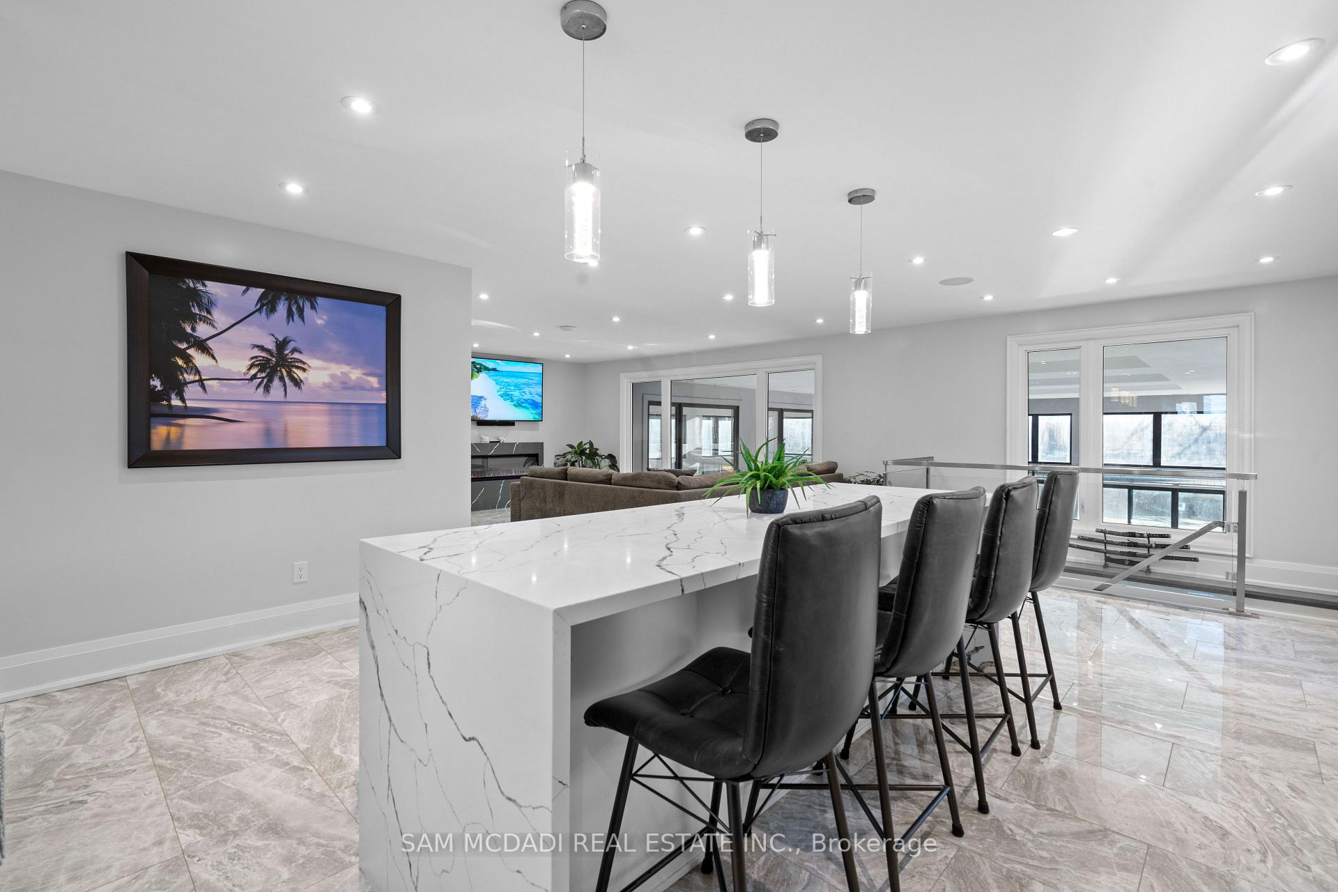 Photo 5 of 2993 Innisfil Beach Road, Innisfil, Rural Innisfil — HOMEH