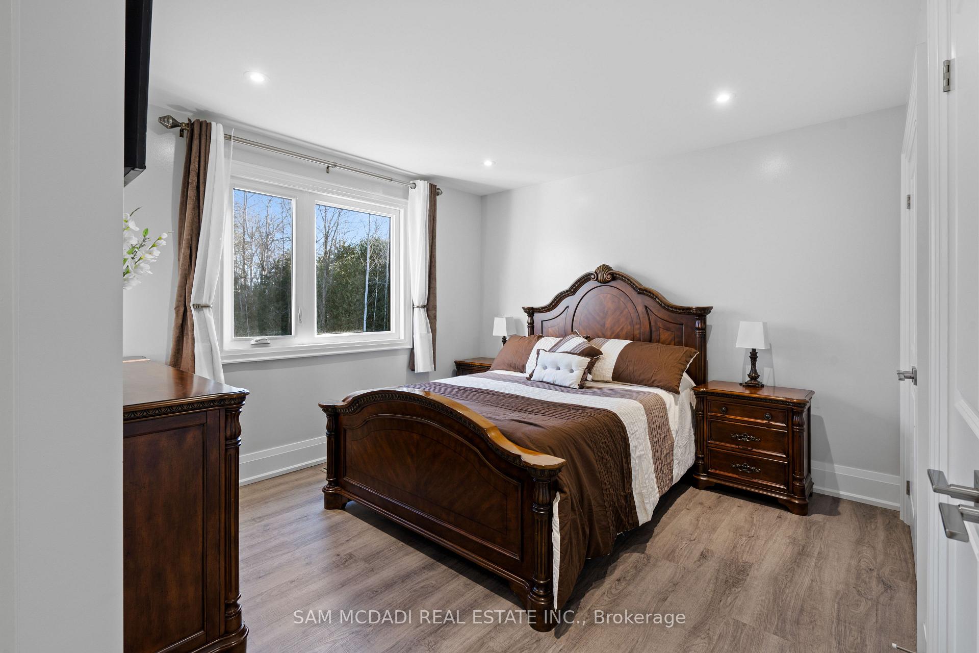 Photo 13 of 2993 Innisfil Beach Road, Innisfil, Rural Innisfil — HOMEH