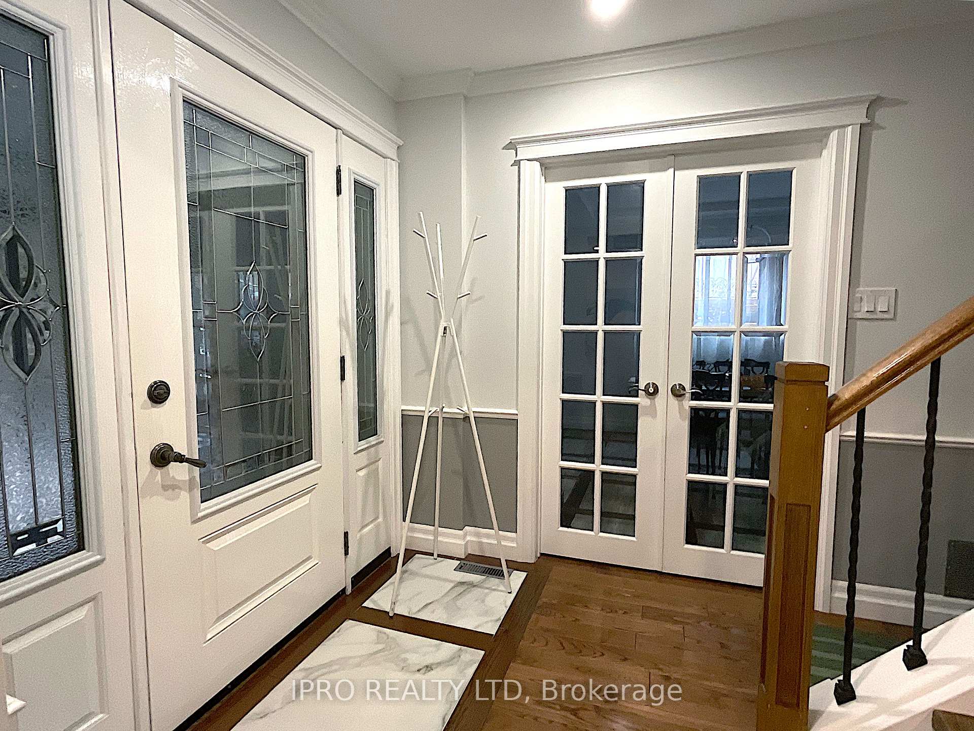 Photo 2 of 73 Wright Crescent, Caledon, Bolton North — HOMEH