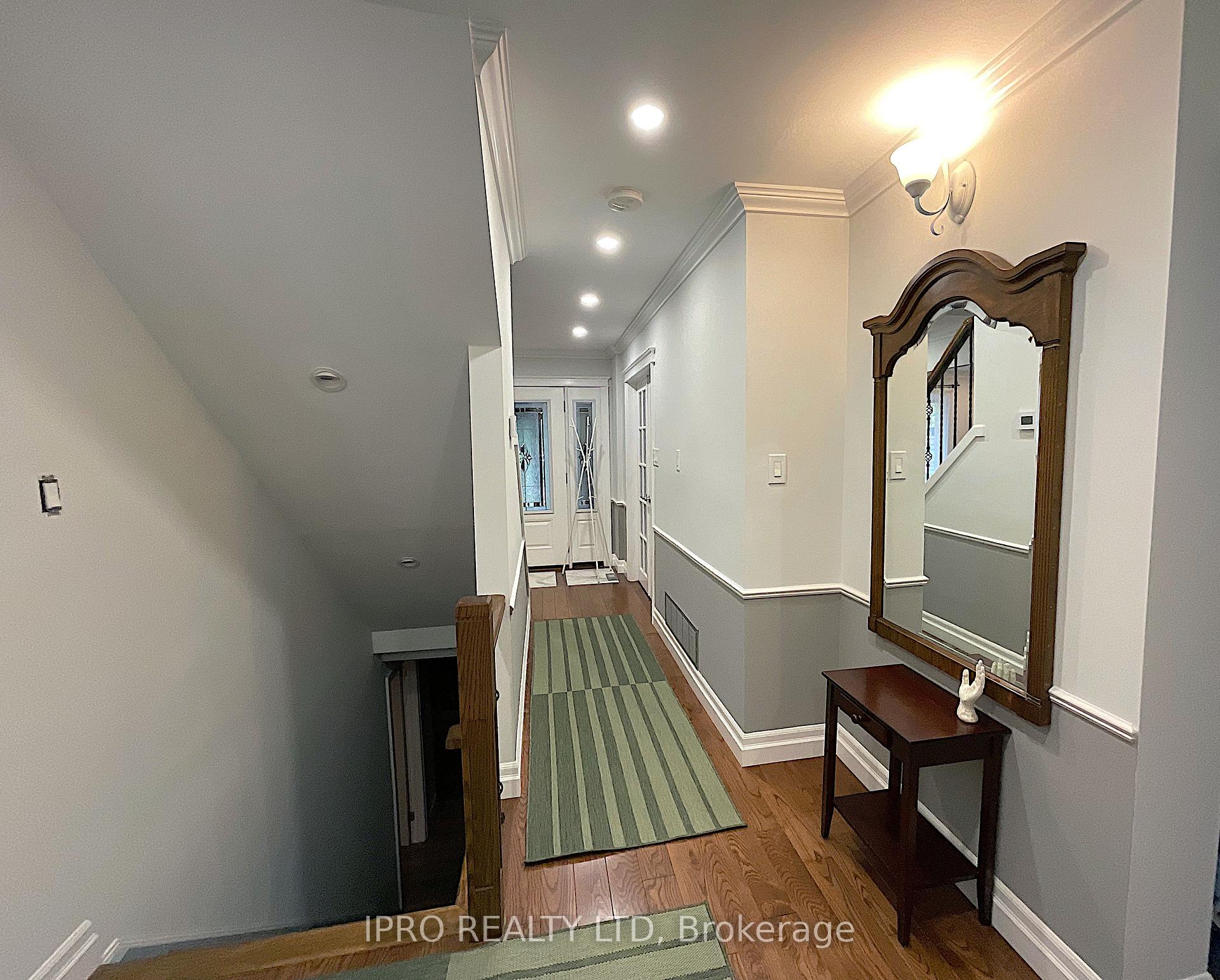 Photo 10 of 73 Wright Crescent, Caledon, Bolton North — HOMEH