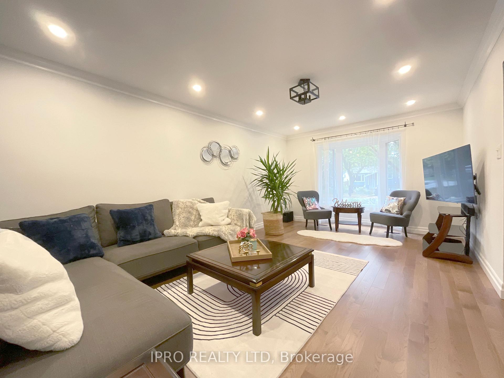 Photo 20 of 73 Wright Crescent, Caledon, Bolton North — HOMEH