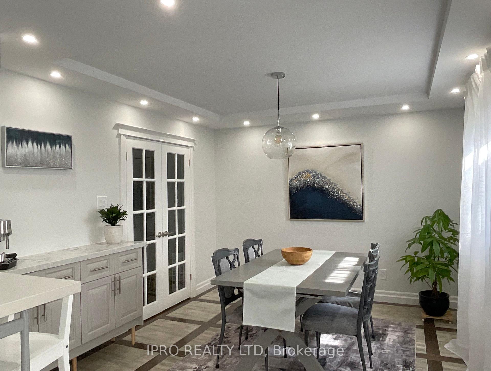 Photo 9 of 73 Wright Crescent, Caledon, Bolton North — HOMEH