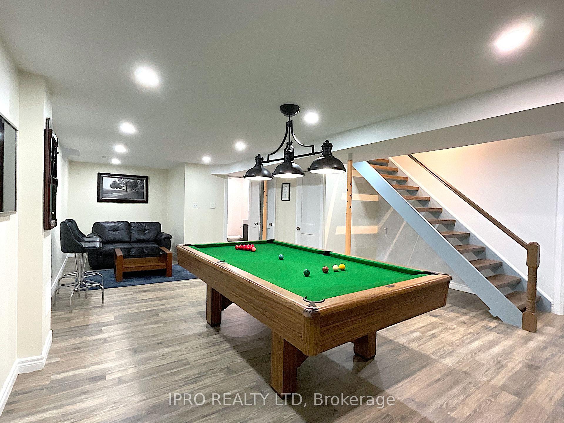 Photo 15 of 73 Wright Crescent, Caledon, Bolton North — HOMEH