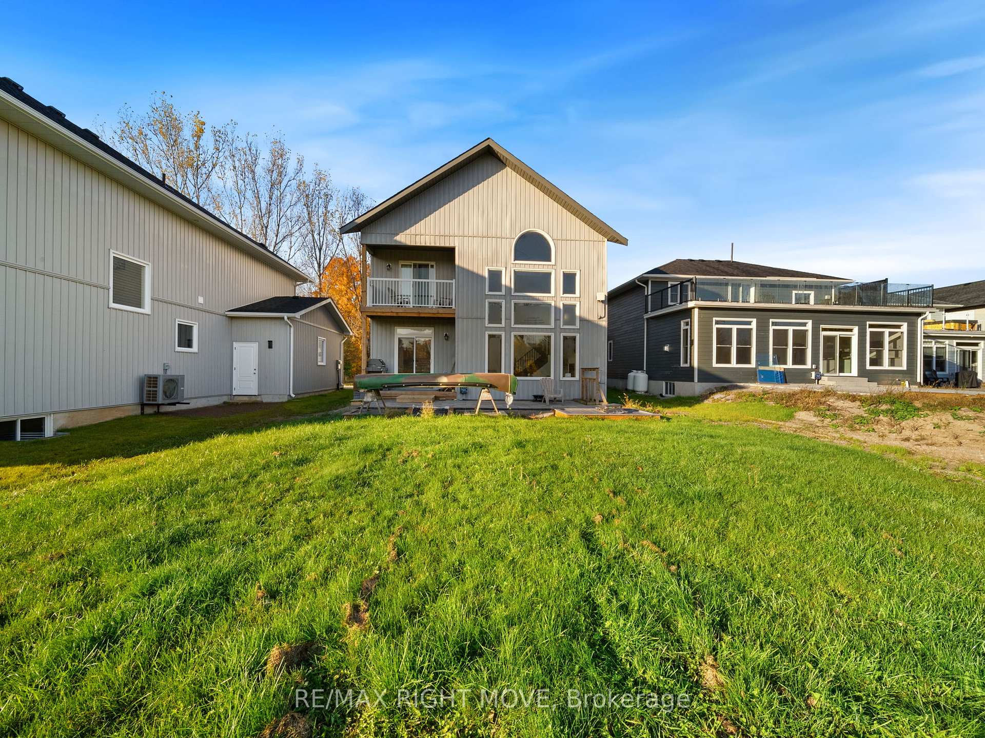 Photo 19 of 39 Rosy Beach Court, Ramara, Rural Ramara — HOMEH