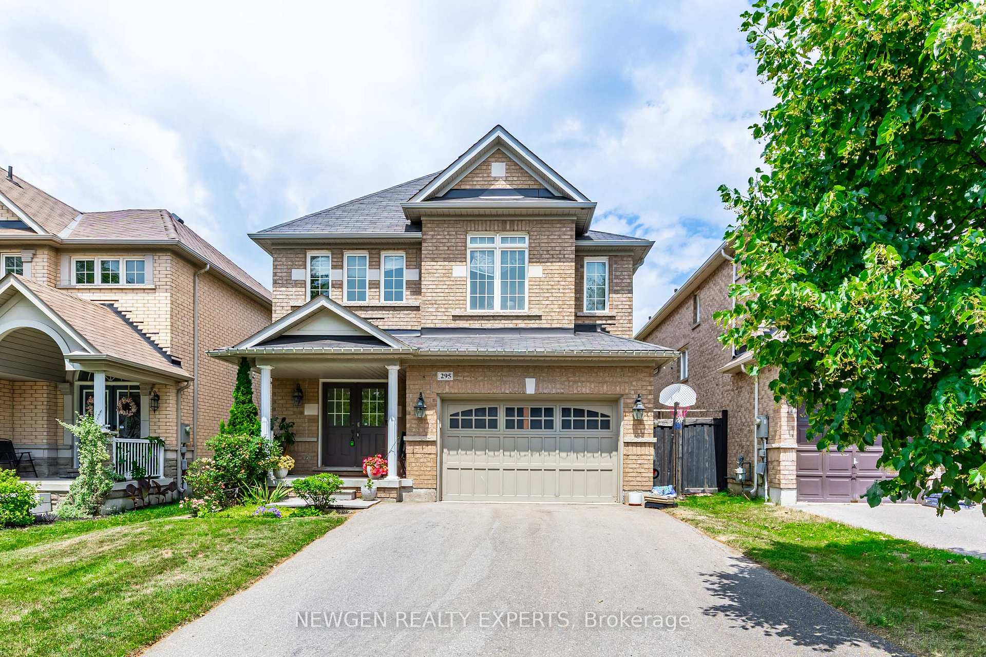 Photo 1 of 295 Petticoat Road, Vaughan, Patterson — HOMEH