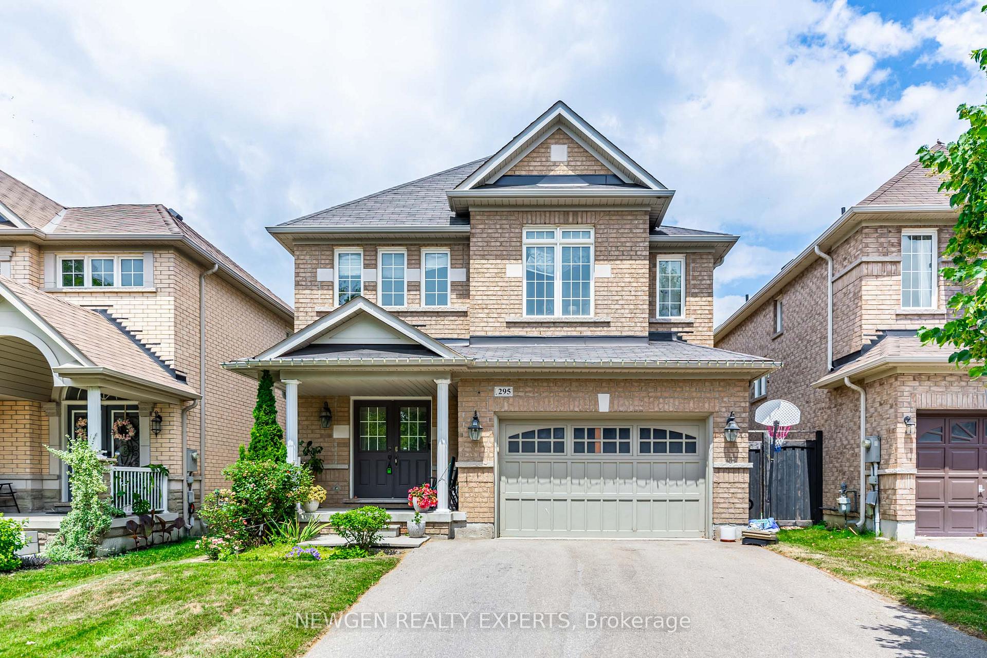 Photo 3 of 295 Petticoat Road, Vaughan, Patterson — HOMEH