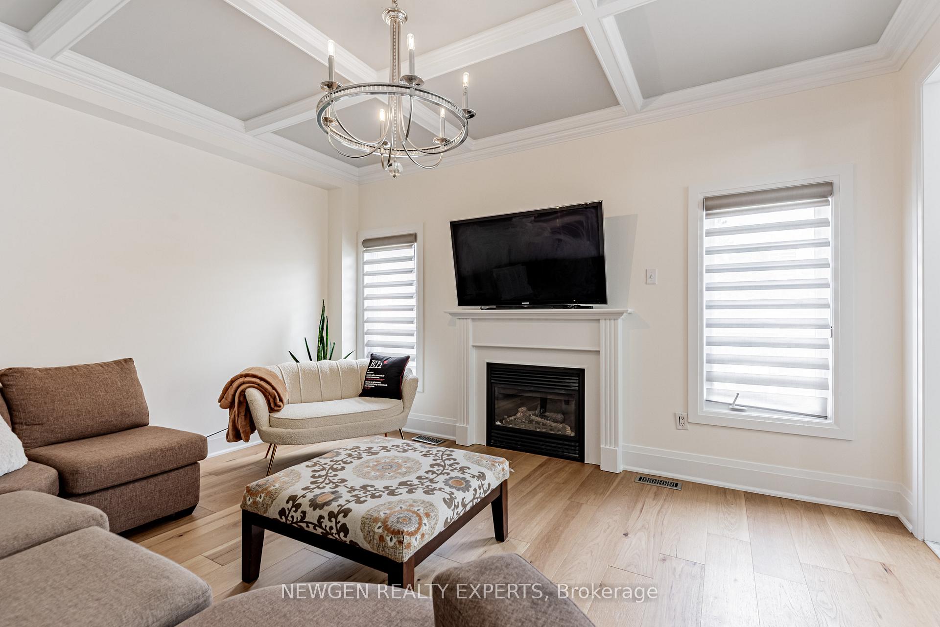 Photo 11 of 295 Petticoat Road, Vaughan, Patterson — HOMEH