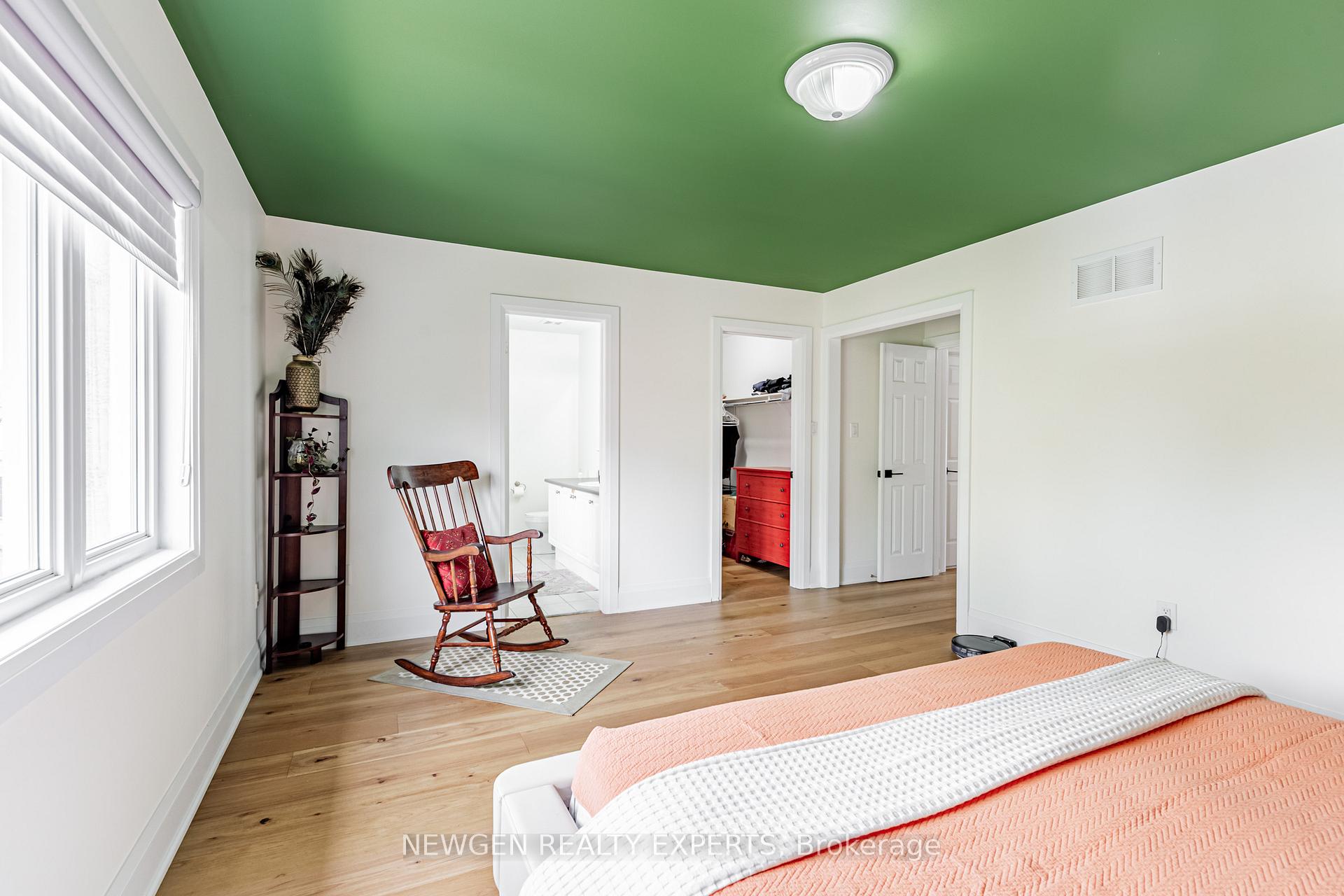 Photo 17 of 295 Petticoat Road, Vaughan, Patterson — HOMEH