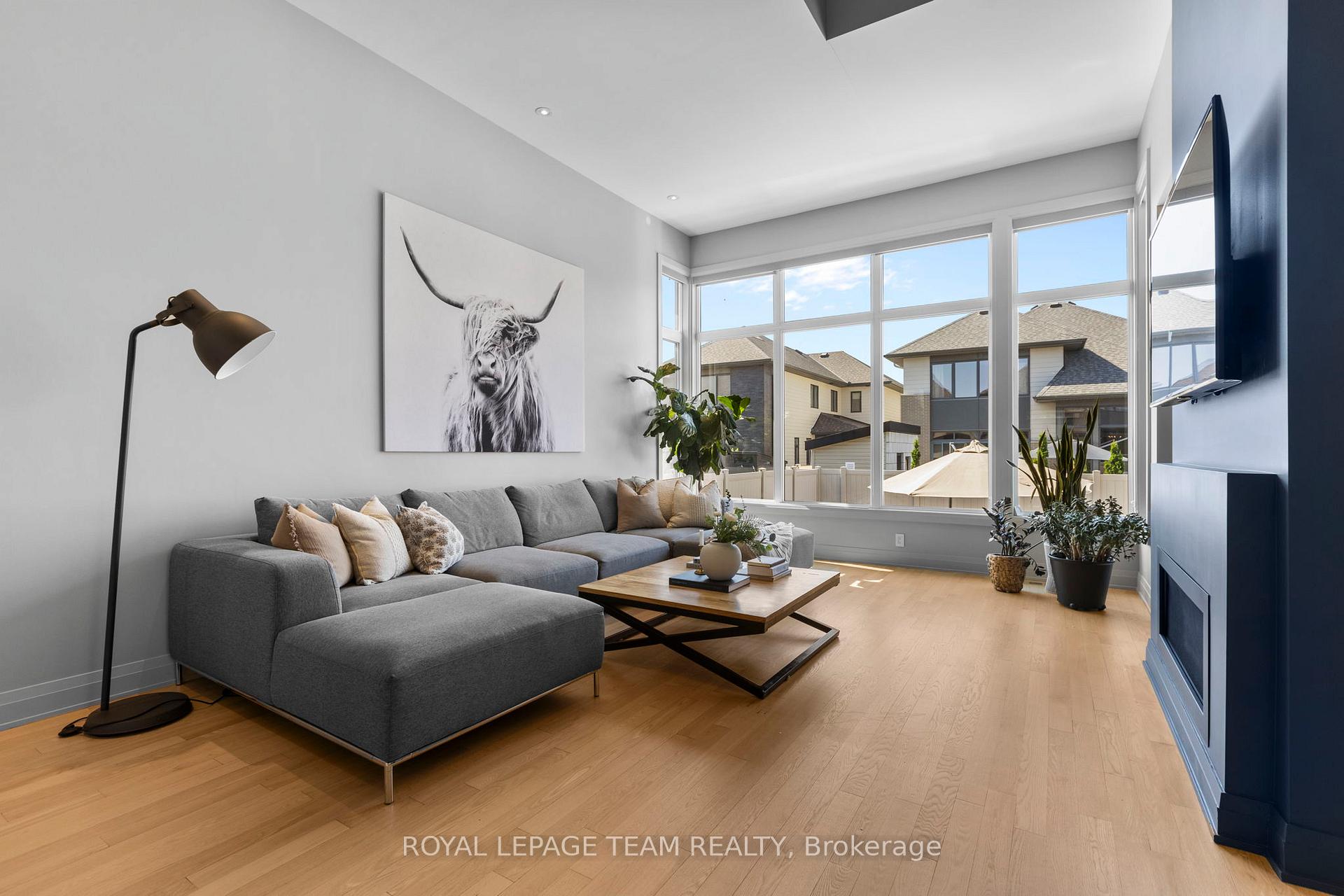 Photo 8 of 304 Long Acres Street, Ottawa, Kanata - Bridlewood — HOMEH