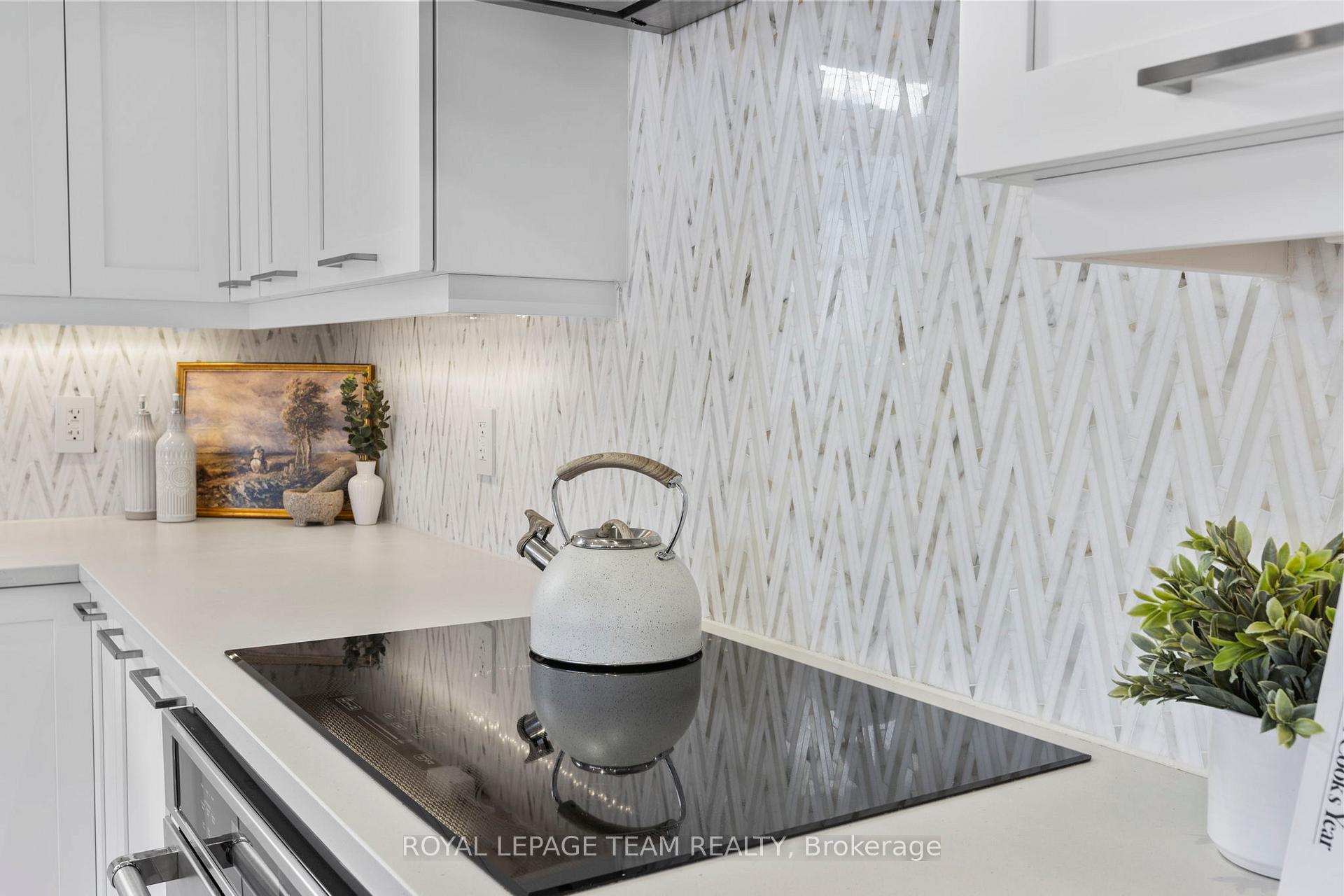 Photo 18 of 304 Long Acres Street, Ottawa, Kanata - Bridlewood — HOMEH