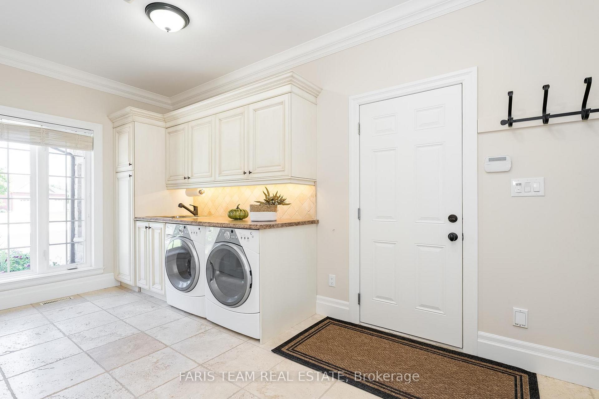 Photo 15 of 14 Lloyd Cook Drive W, Springwater, Minesing — HOMEH