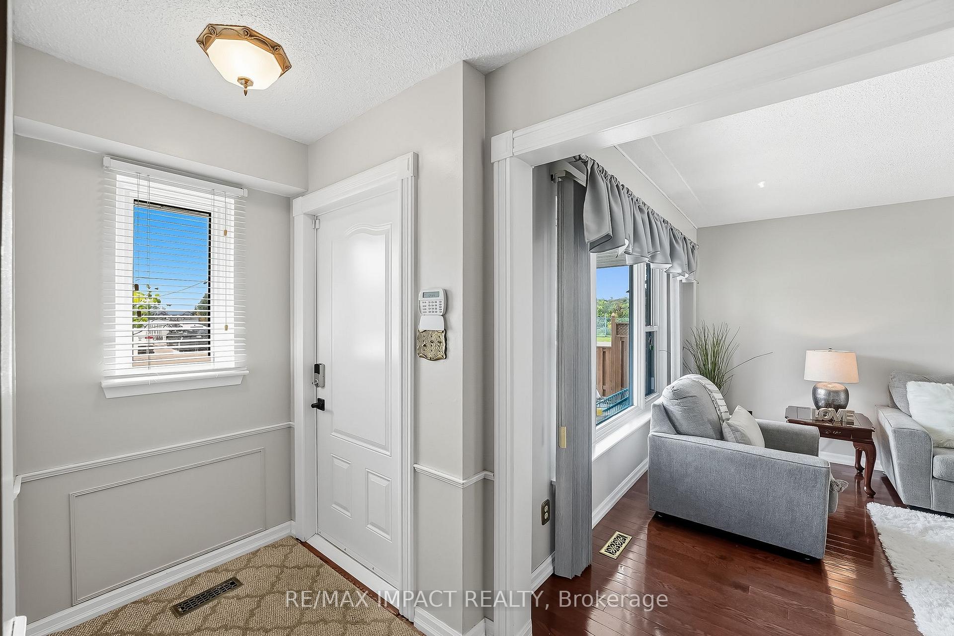 Photo 6 of 1506 Fenelon Crescent, Oshawa, Lakeview — HOMEH