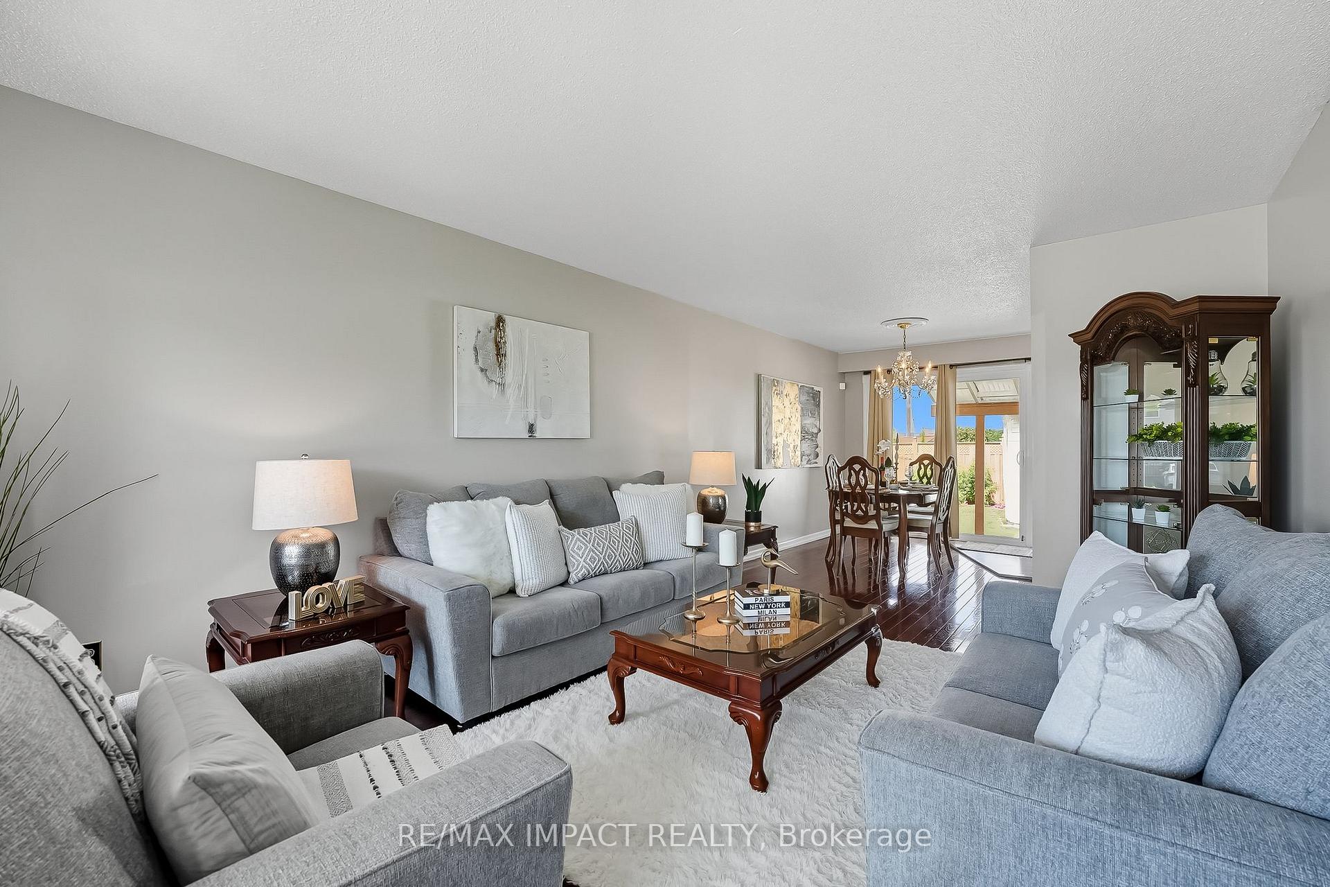Photo 9 of 1506 Fenelon Crescent, Oshawa, Lakeview — HOMEH