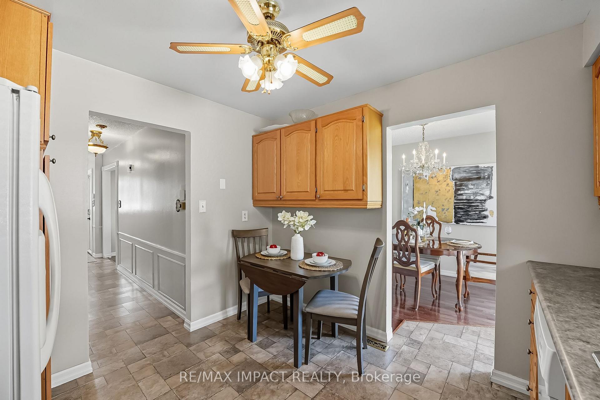 Photo 13 of 1506 Fenelon Crescent, Oshawa, Lakeview — HOMEH