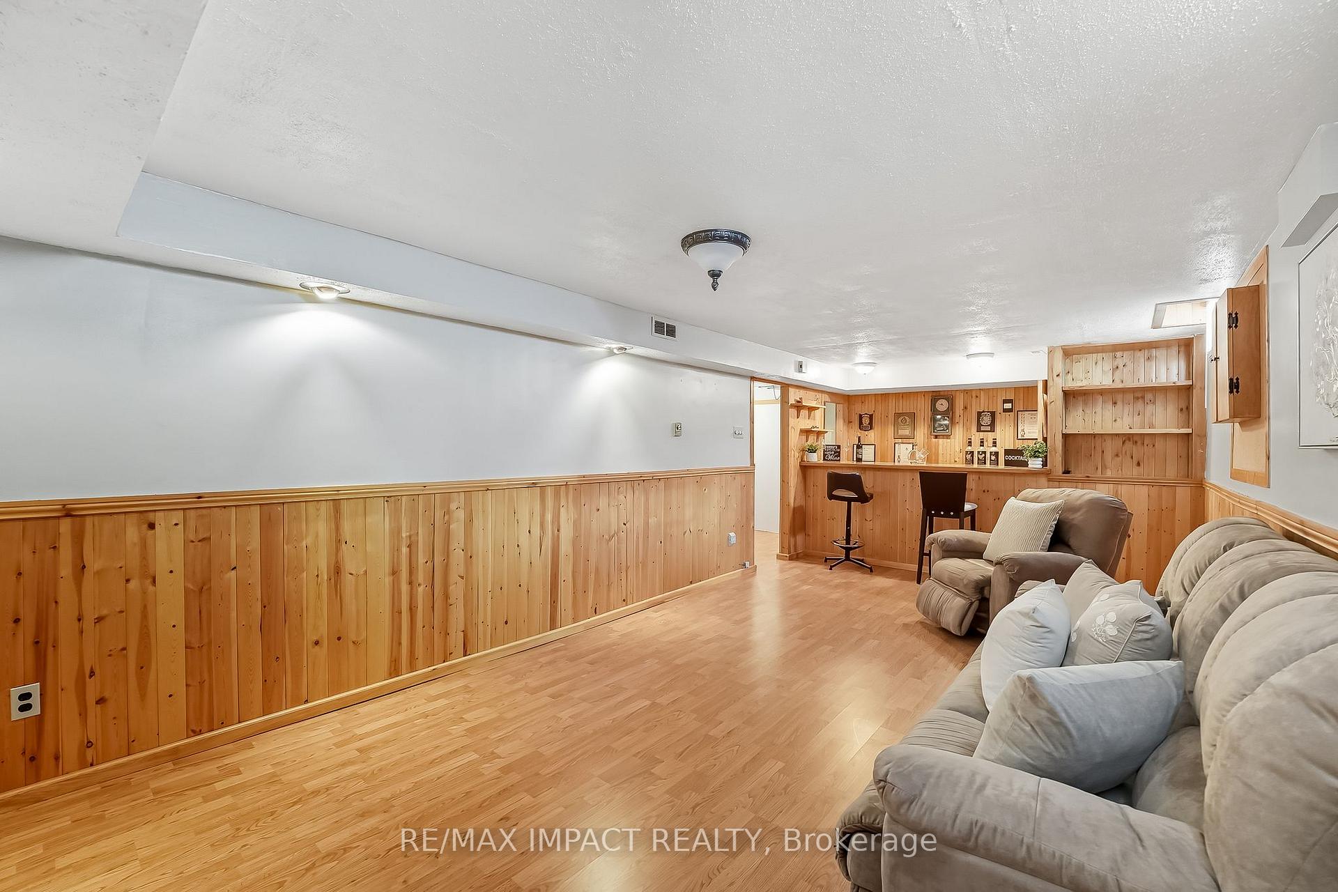 Photo 27 of 1506 Fenelon Crescent, Oshawa, Lakeview — HOMEH