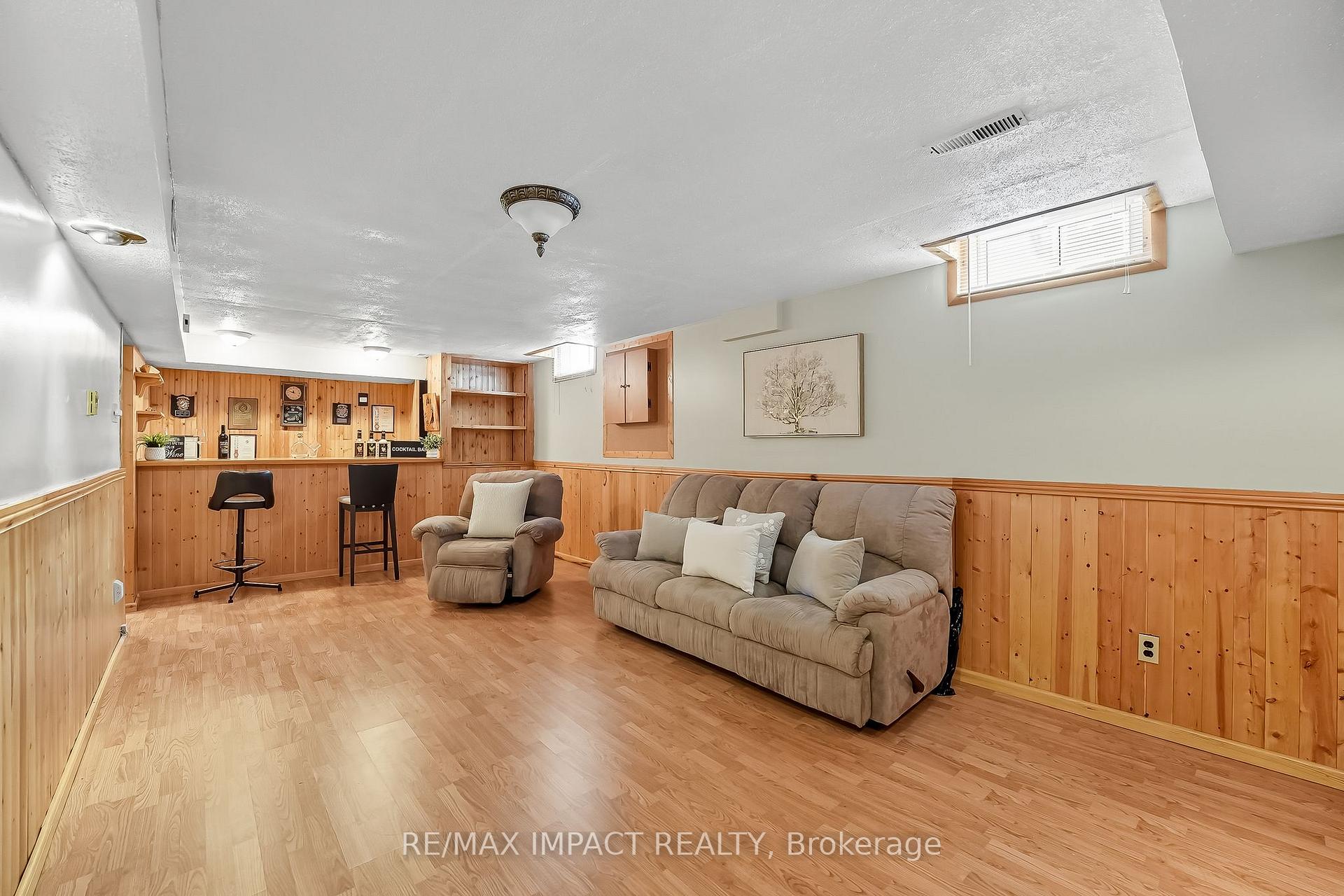 Photo 32 of 1506 Fenelon Crescent, Oshawa, Lakeview — HOMEH