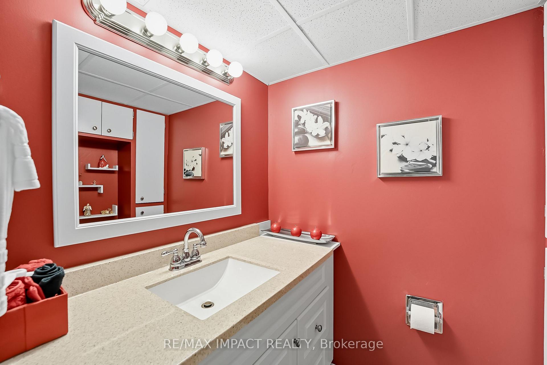 Photo 24 of 1506 Fenelon Crescent, Oshawa, Lakeview — HOMEH