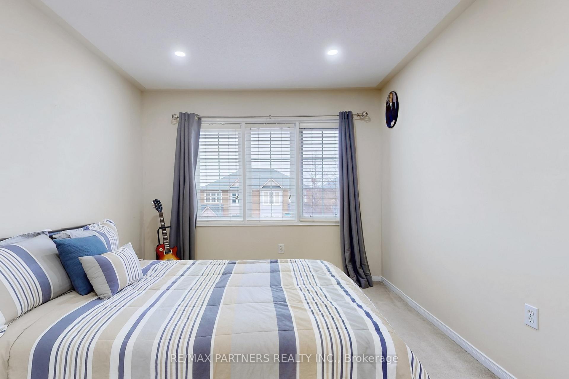 Photo 25 of 17 Henrietta Street, Markham, Berczy — HOMEH