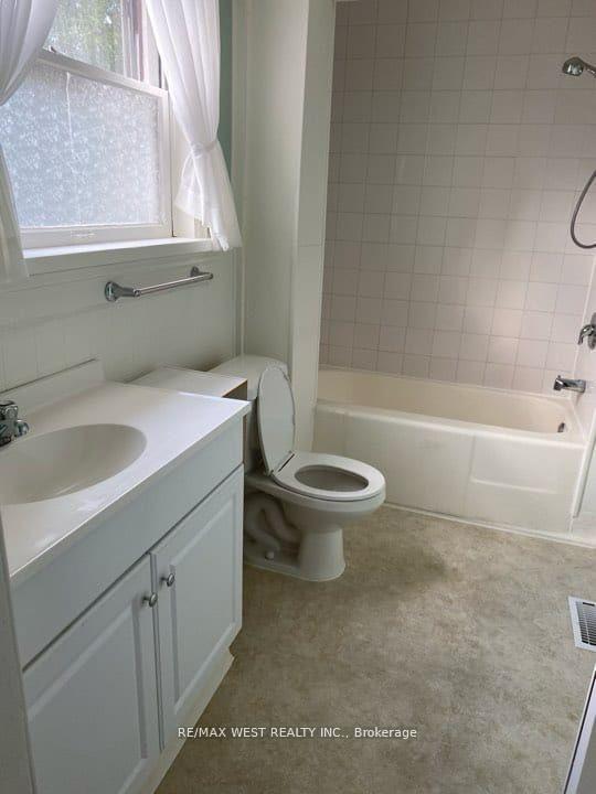 Photo 10 of 2345 Snyder Road E, Kitchener, Mill Courtland Woodside Park — HOMEH