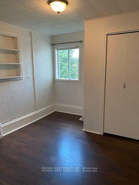 Photo 17 of 2345 Snyder Road E, Kitchener, Mill Courtland Woodside Park — HOMEH
