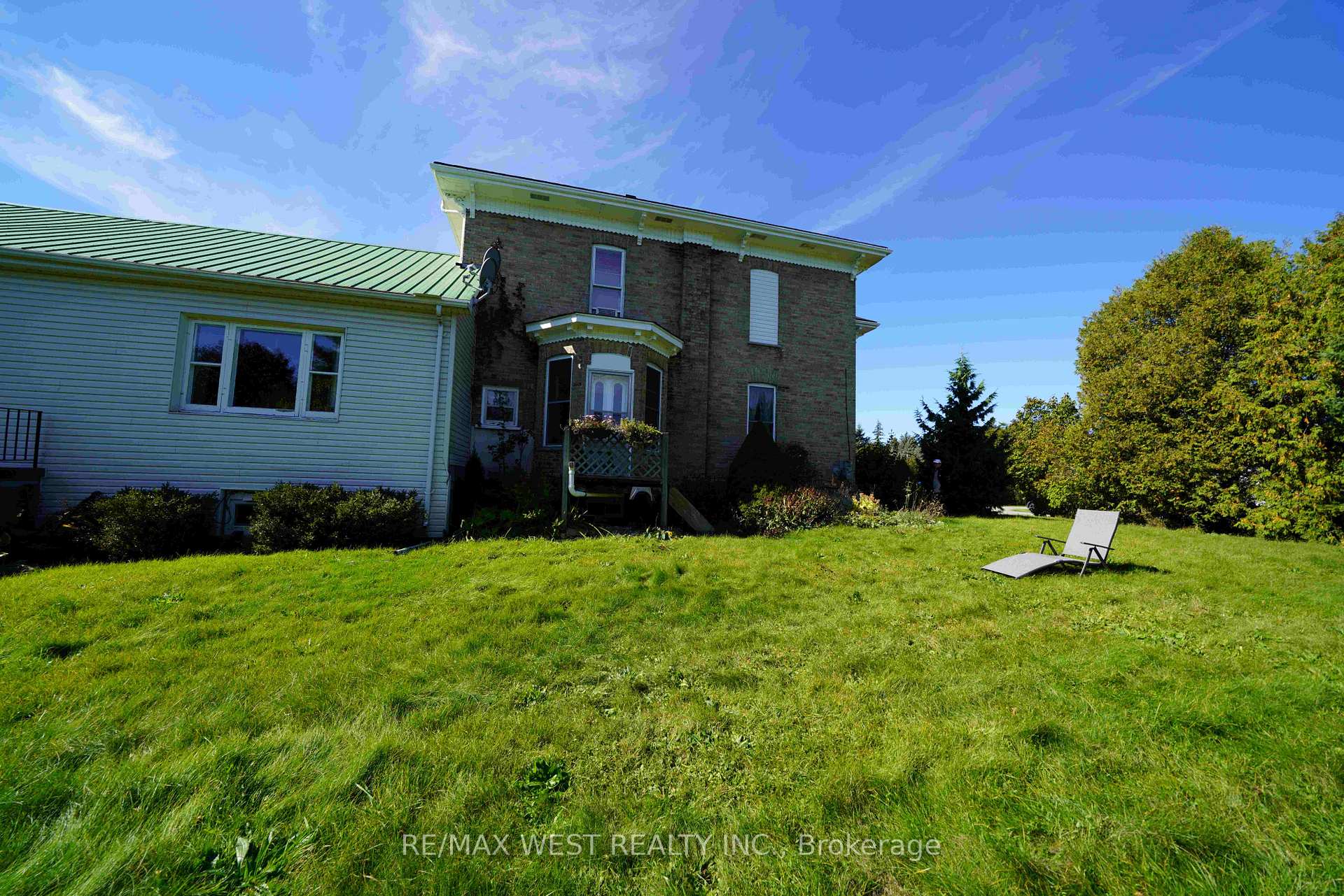 Photo 22 of 2345 Snyder Road E, Kitchener, Mill Courtland Woodside Park — HOMEH
