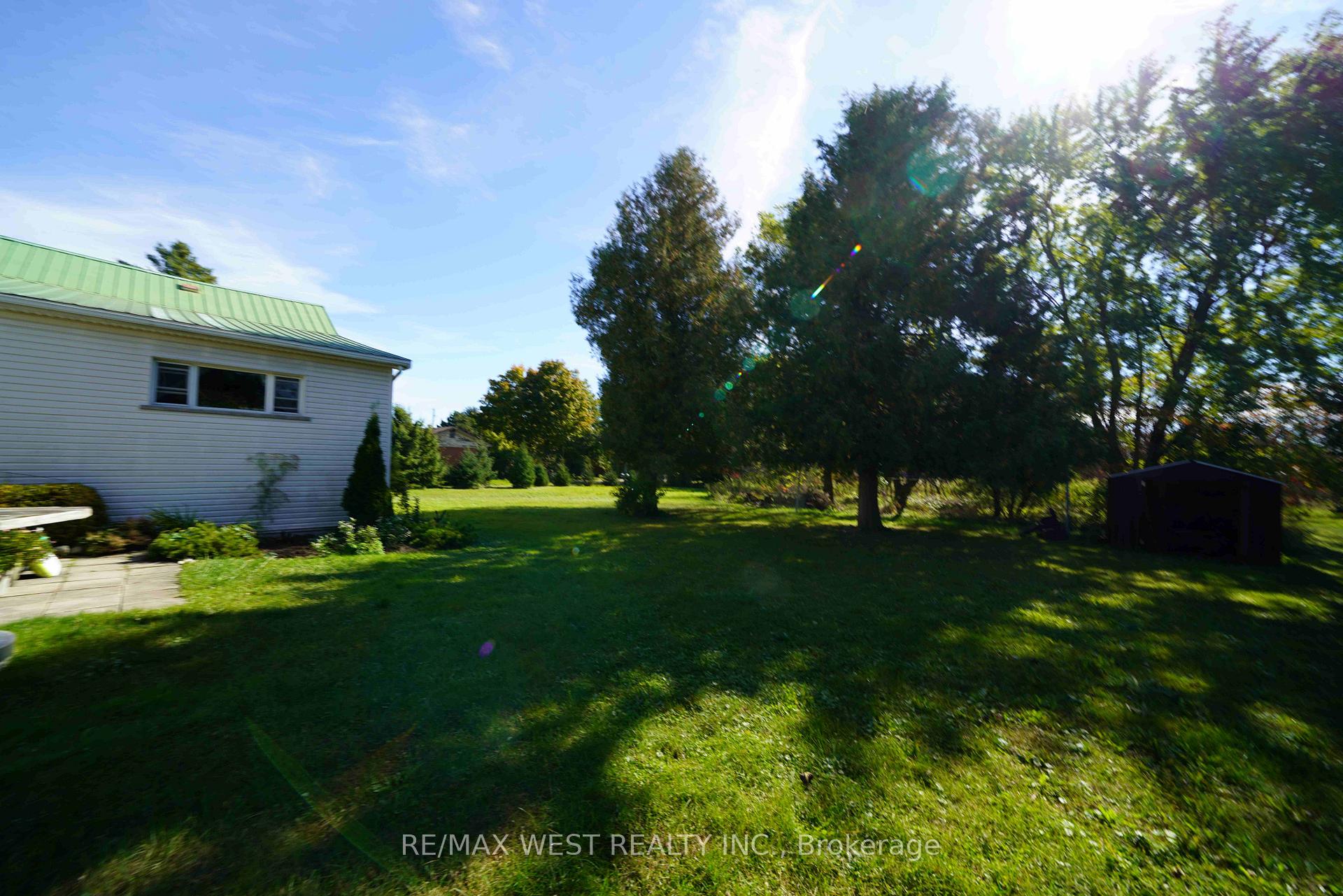 Photo 23 of 2345 Snyder Road E, Kitchener, Mill Courtland Woodside Park — HOMEH