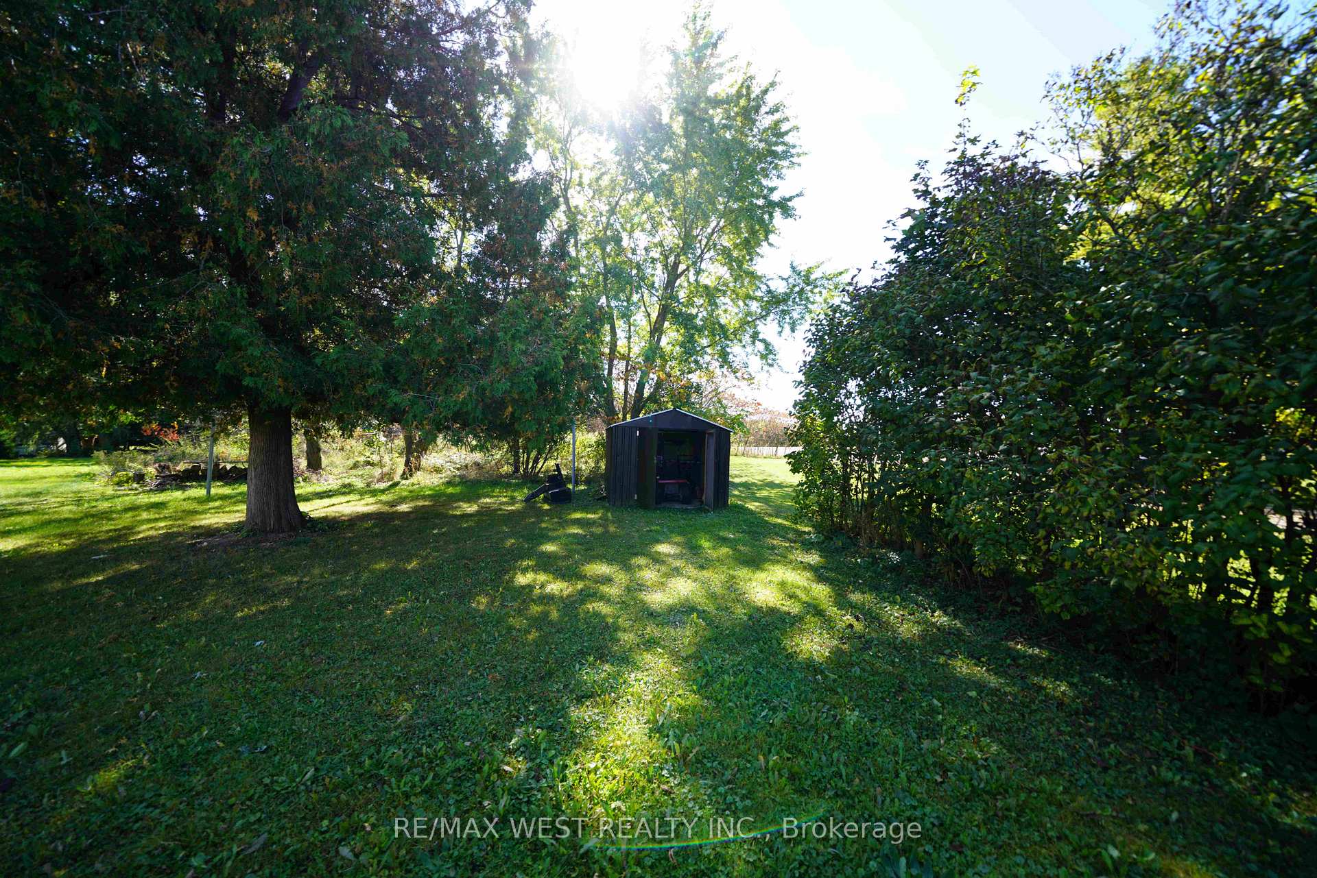 Photo 21 of 2345 Snyder Road E, Kitchener, Mill Courtland Woodside Park — HOMEH