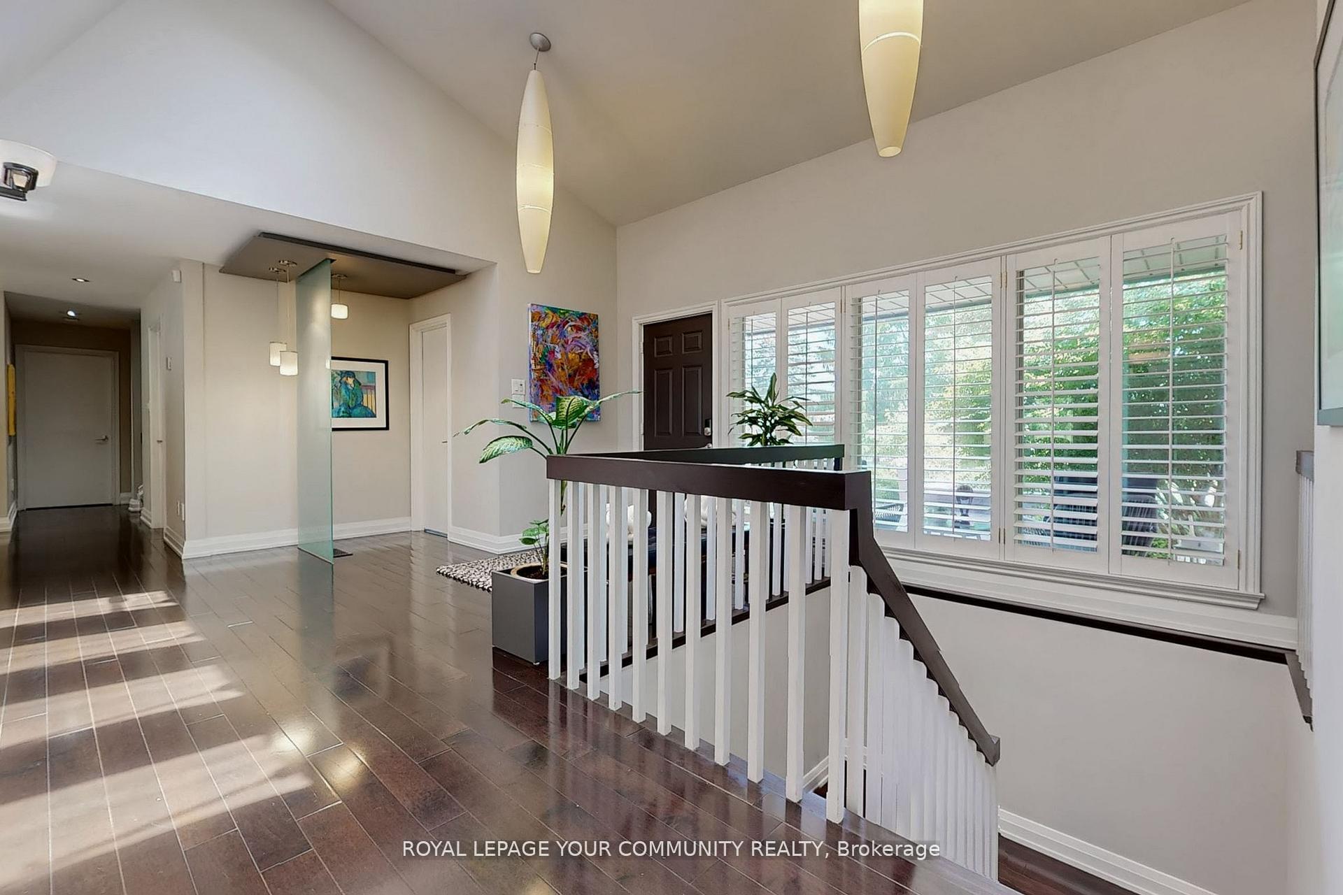 Photo 9 of 29 Curtis Crescent, King, King City — HOMEH