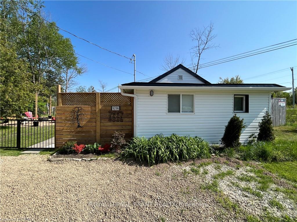 Front of 9296 Beachwood Road