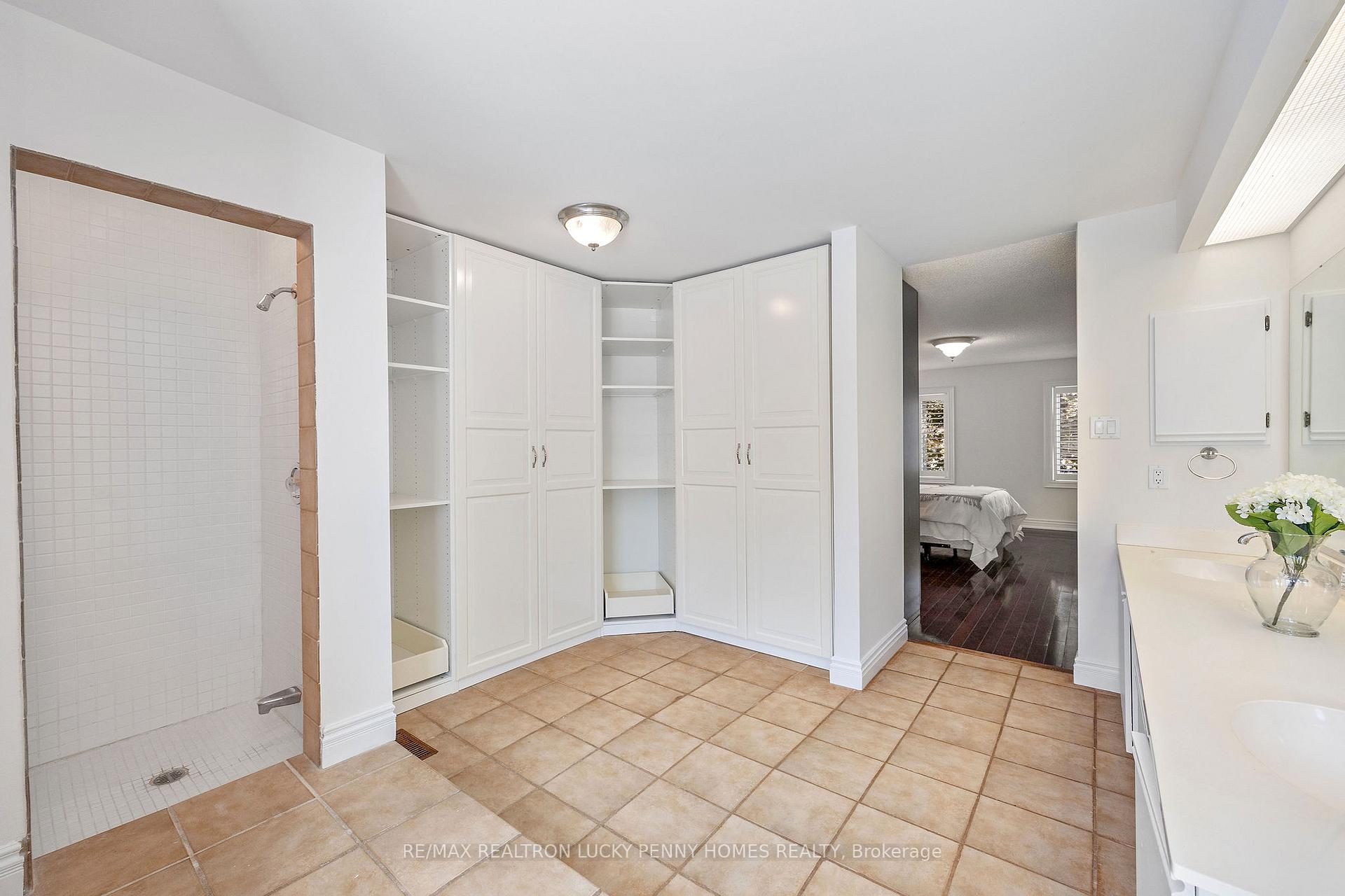 Photo 19 of 126 Aitken Circle, Markham, Unionville — HOMEH