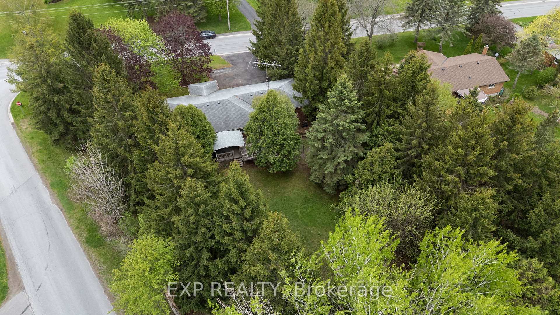 Photo 23 of 8570 Danforth Road W, Hamilton Township, Rural Hamilton — HOMEH
