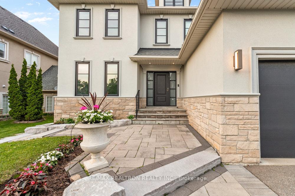 Photo 5 of 542 Highcliffe Drive, Vaughan, Uplands — HOMEH