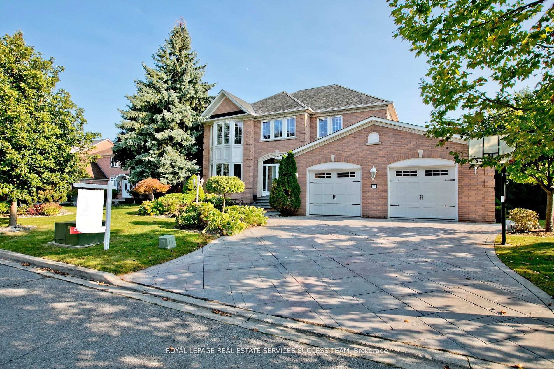 Front of 37 Heatherwood Crescent