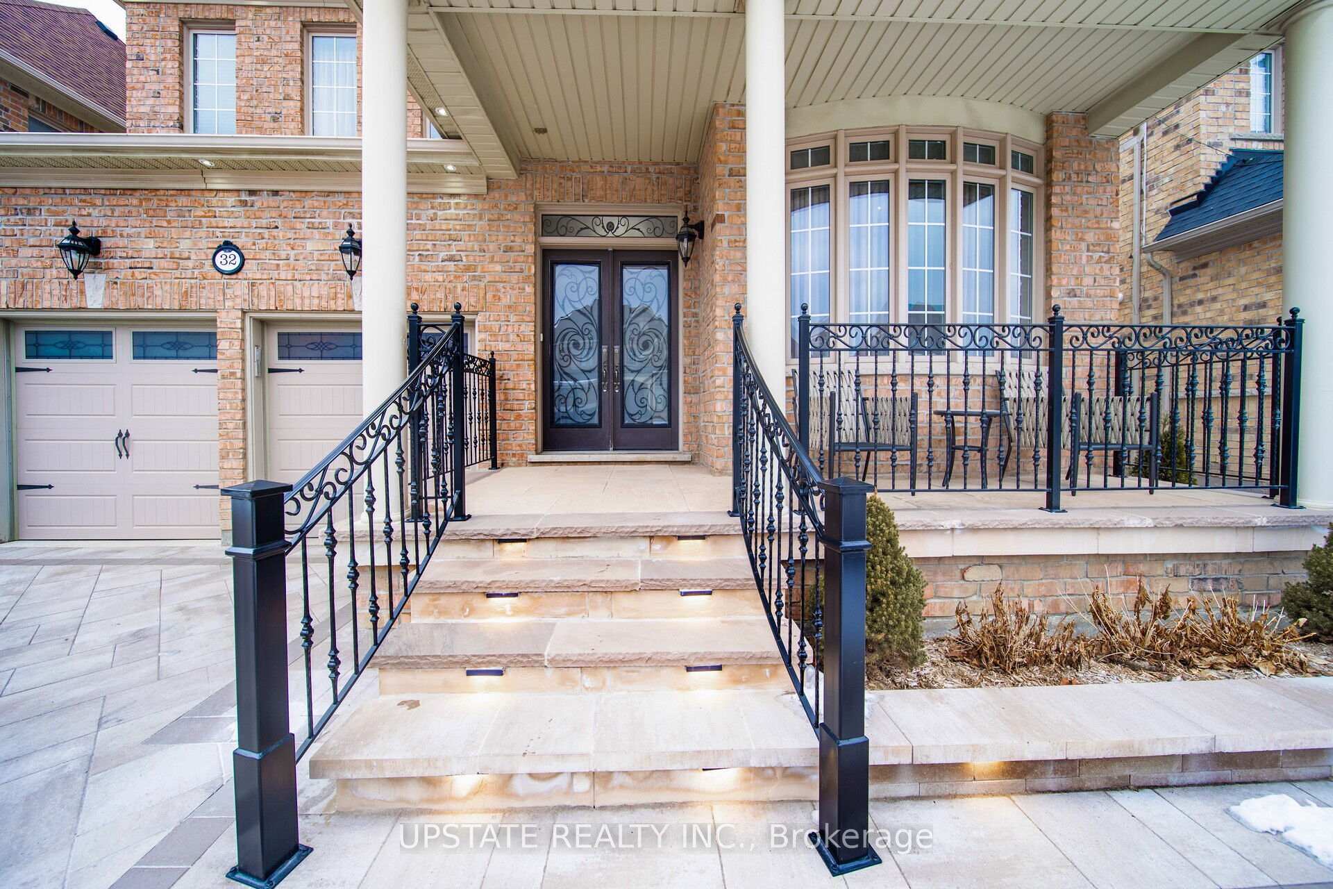 Photo 2 of 32 Lauderhill Road, Brampton, Vales of Castlemore North — HOMEH