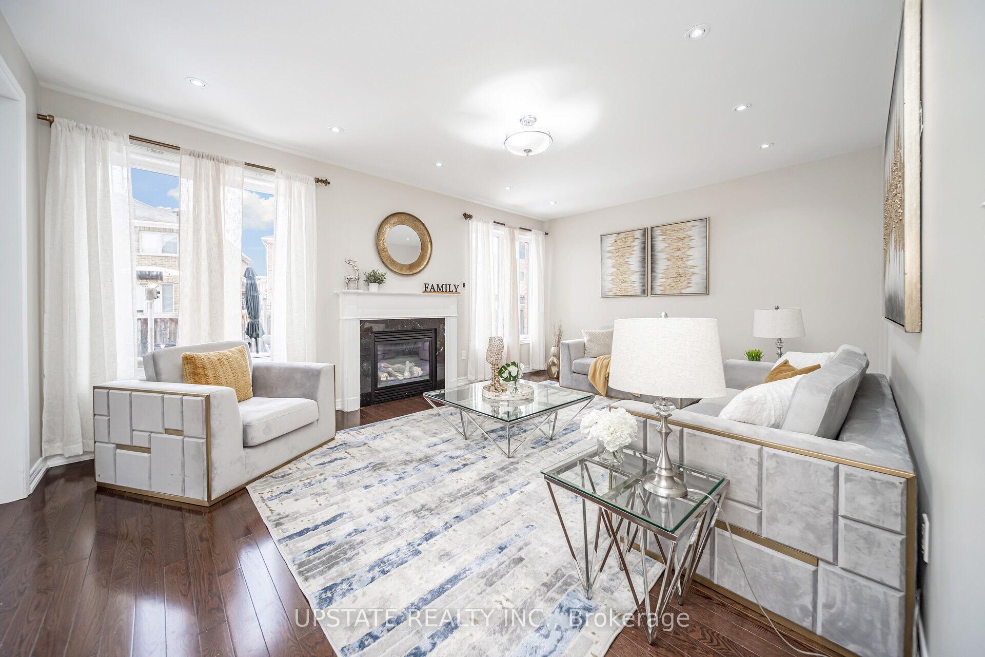 Photo 12 of 32 Lauderhill Road, Brampton, Vales of Castlemore North — HOMEH