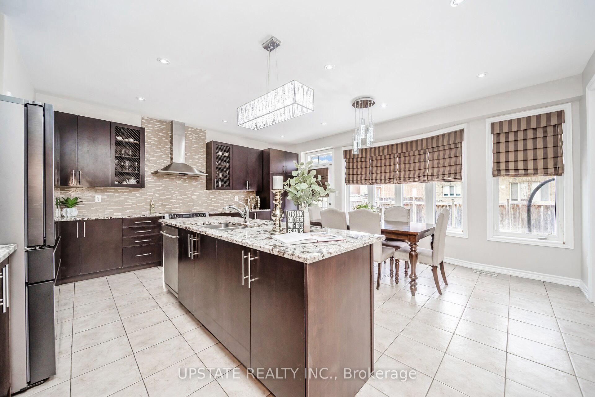 Photo 22 of 32 Lauderhill Road, Brampton, Vales of Castlemore North — HOMEH