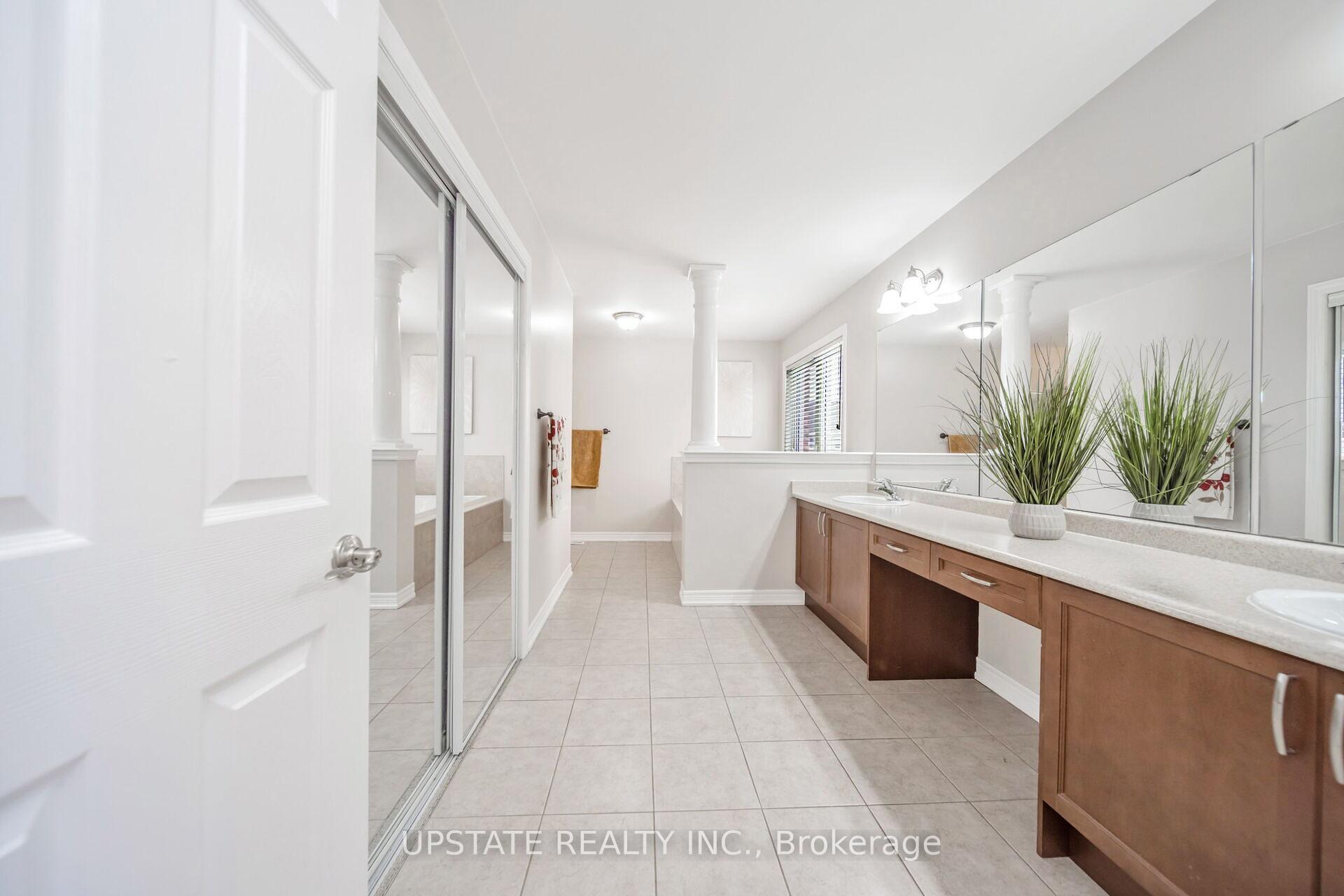Photo 35 of 32 Lauderhill Road, Brampton, Vales of Castlemore North — HOMEH