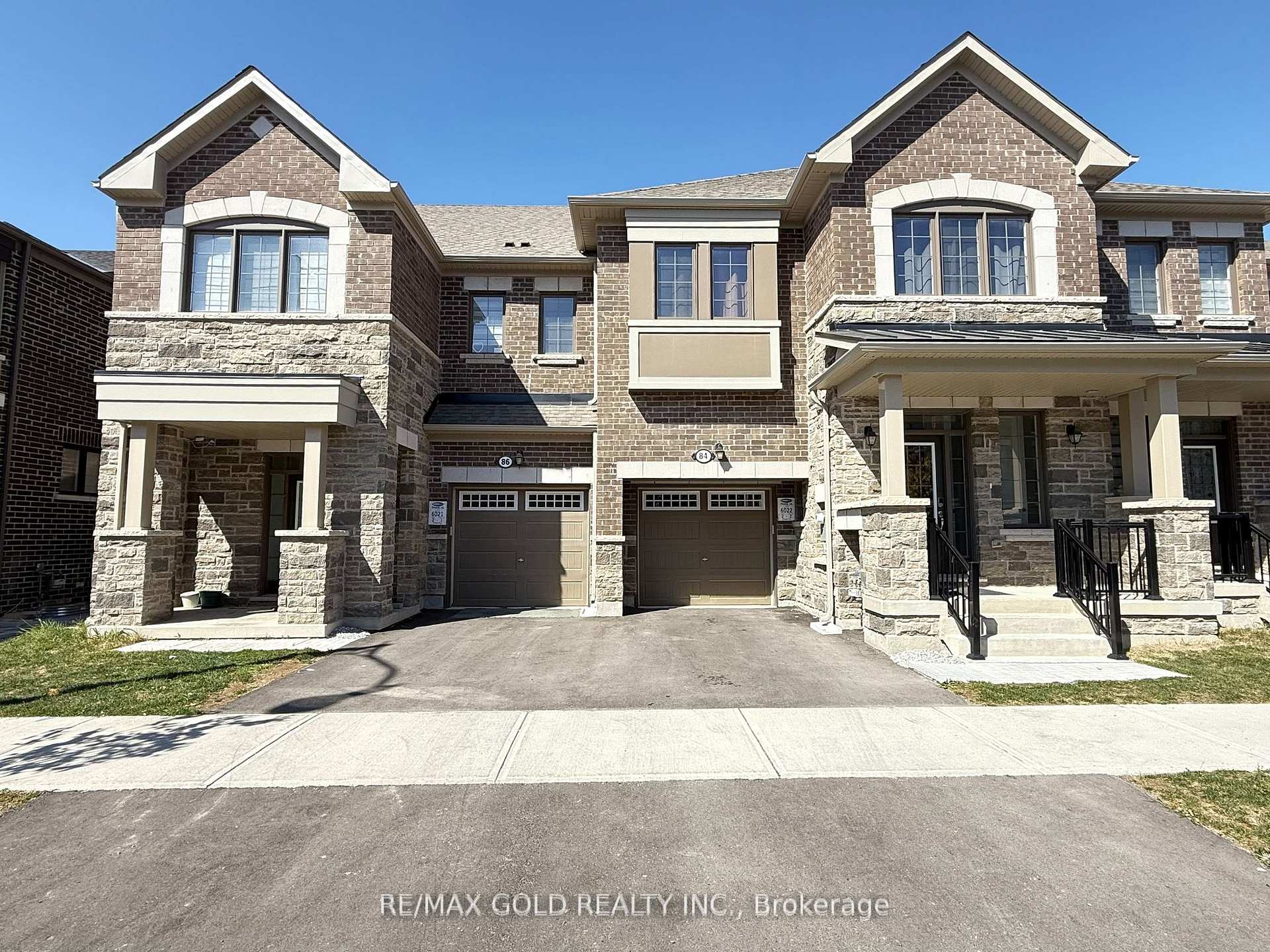 Front of 84 Keppel Circle