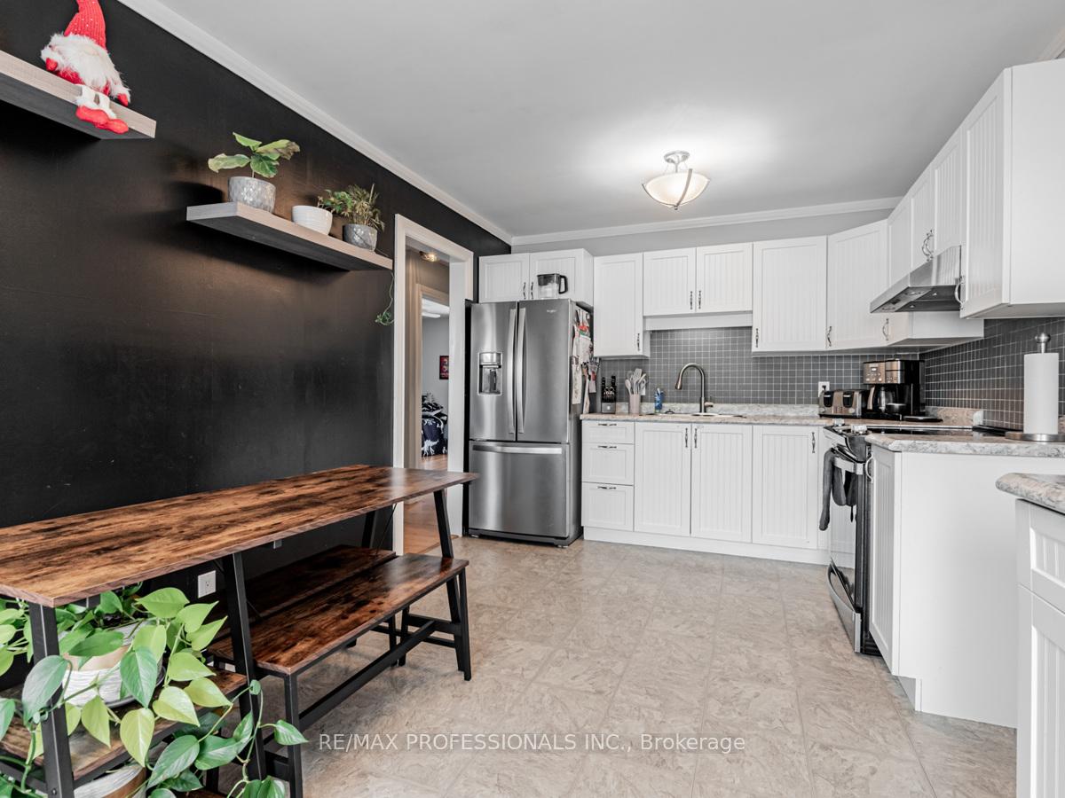Photo 11 of 44 Meadowlands Drive, Brock, Cannington — HOMEH