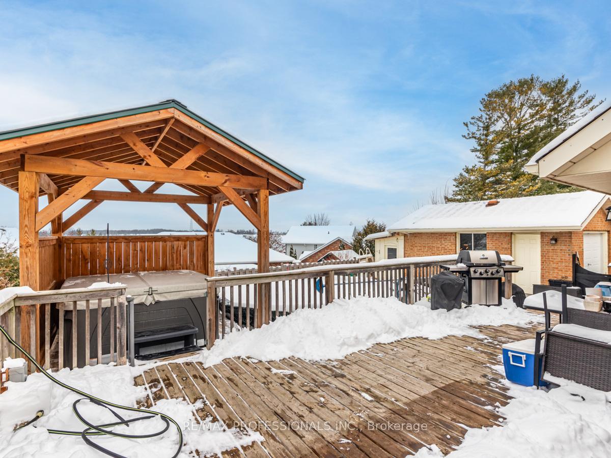 Photo 31 of 44 Meadowlands Drive, Brock, Cannington — HOMEH
