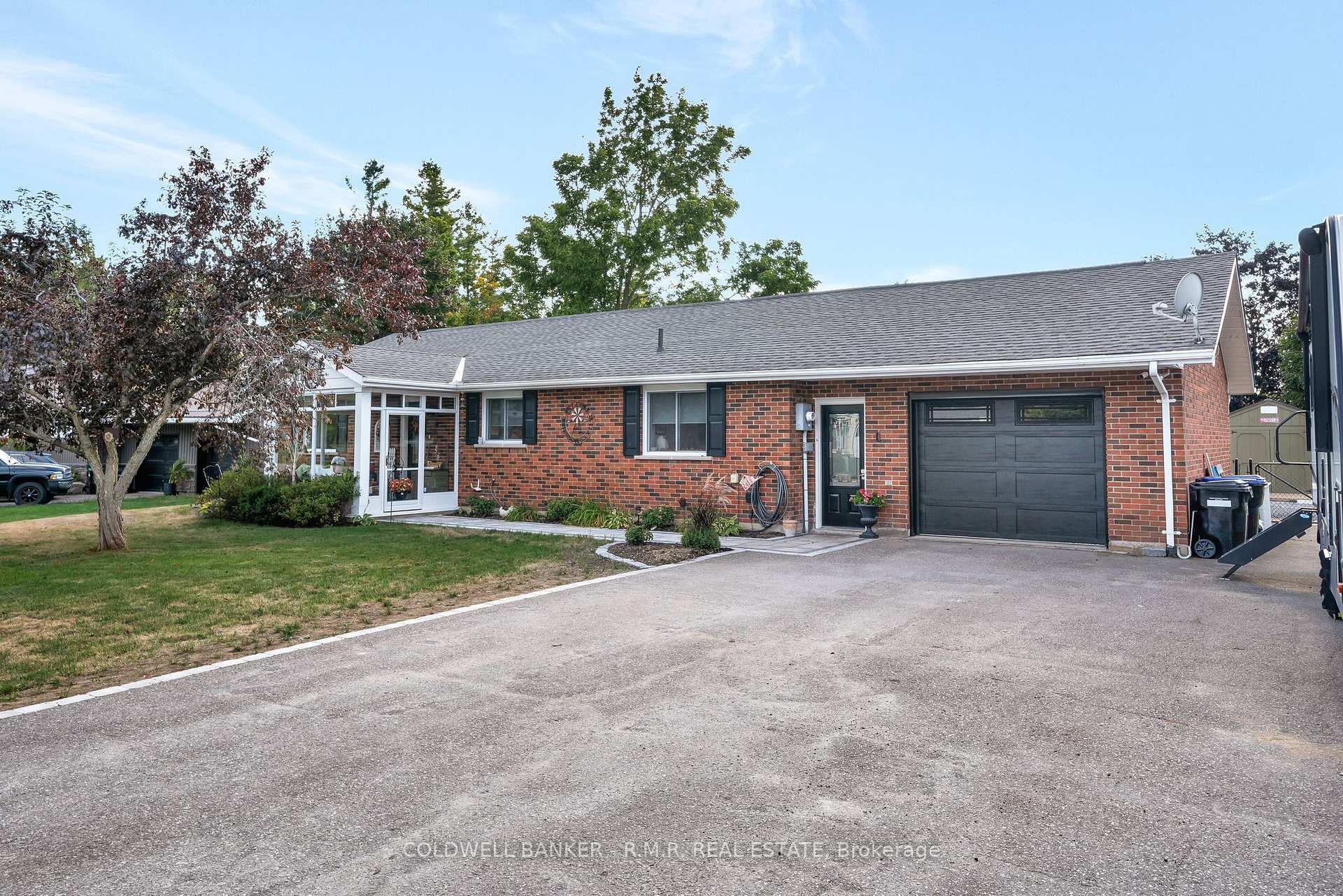 Photo 2 of 2850 Perry Avenue, Ramara, Brechin — HOMEH