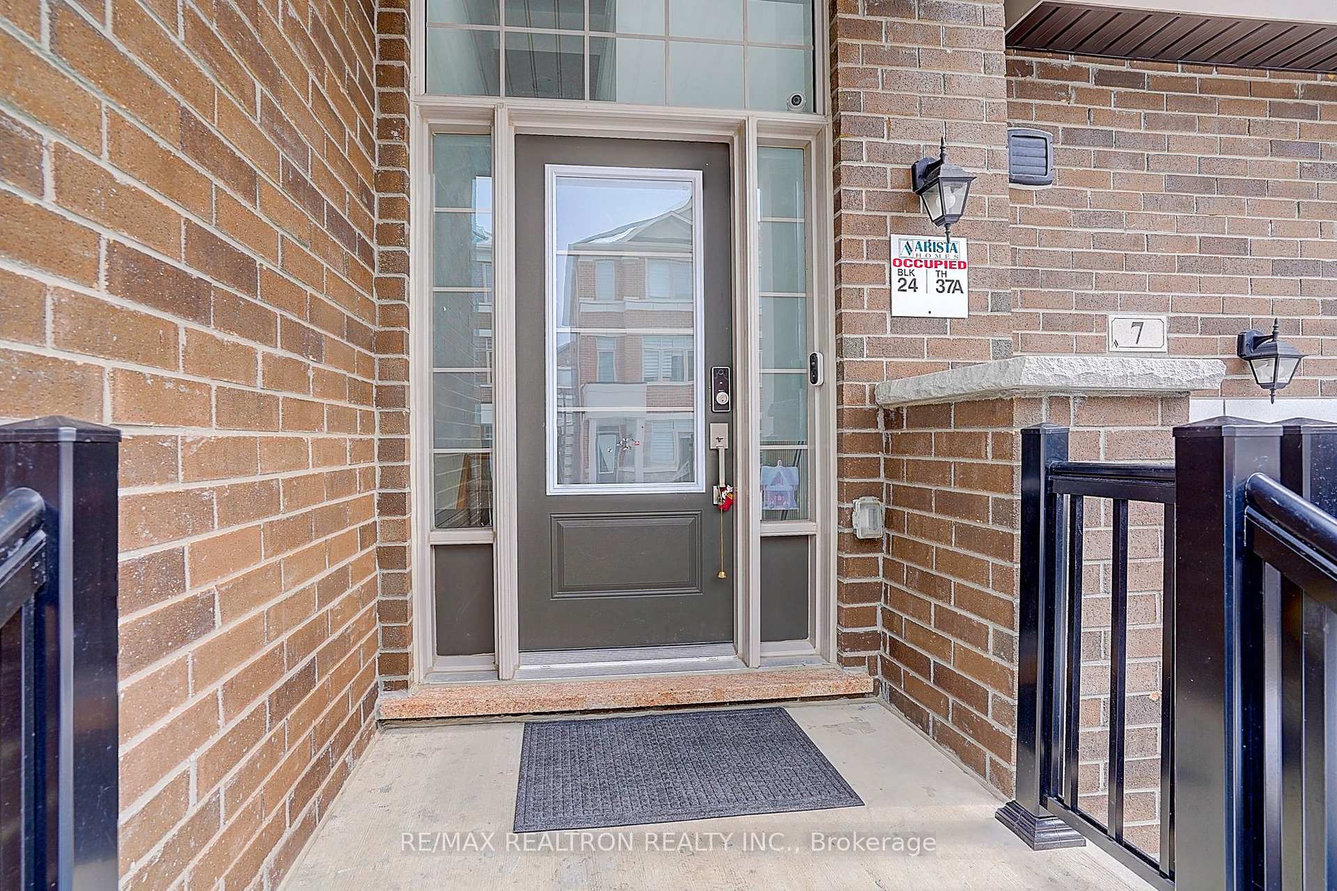 Photo 6 of 7 Sissons Way, Markham, Cedar Grove — HOMEH
