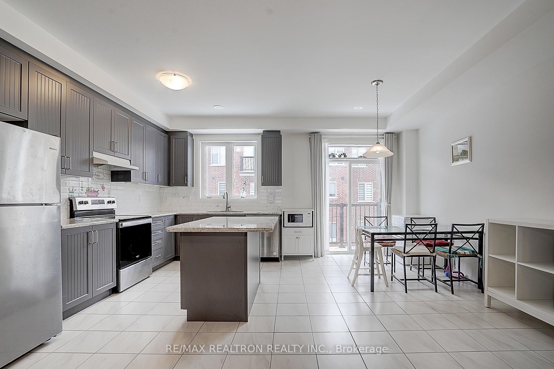 Photo 19 of 7 Sissons Way, Markham, Cedar Grove — HOMEH