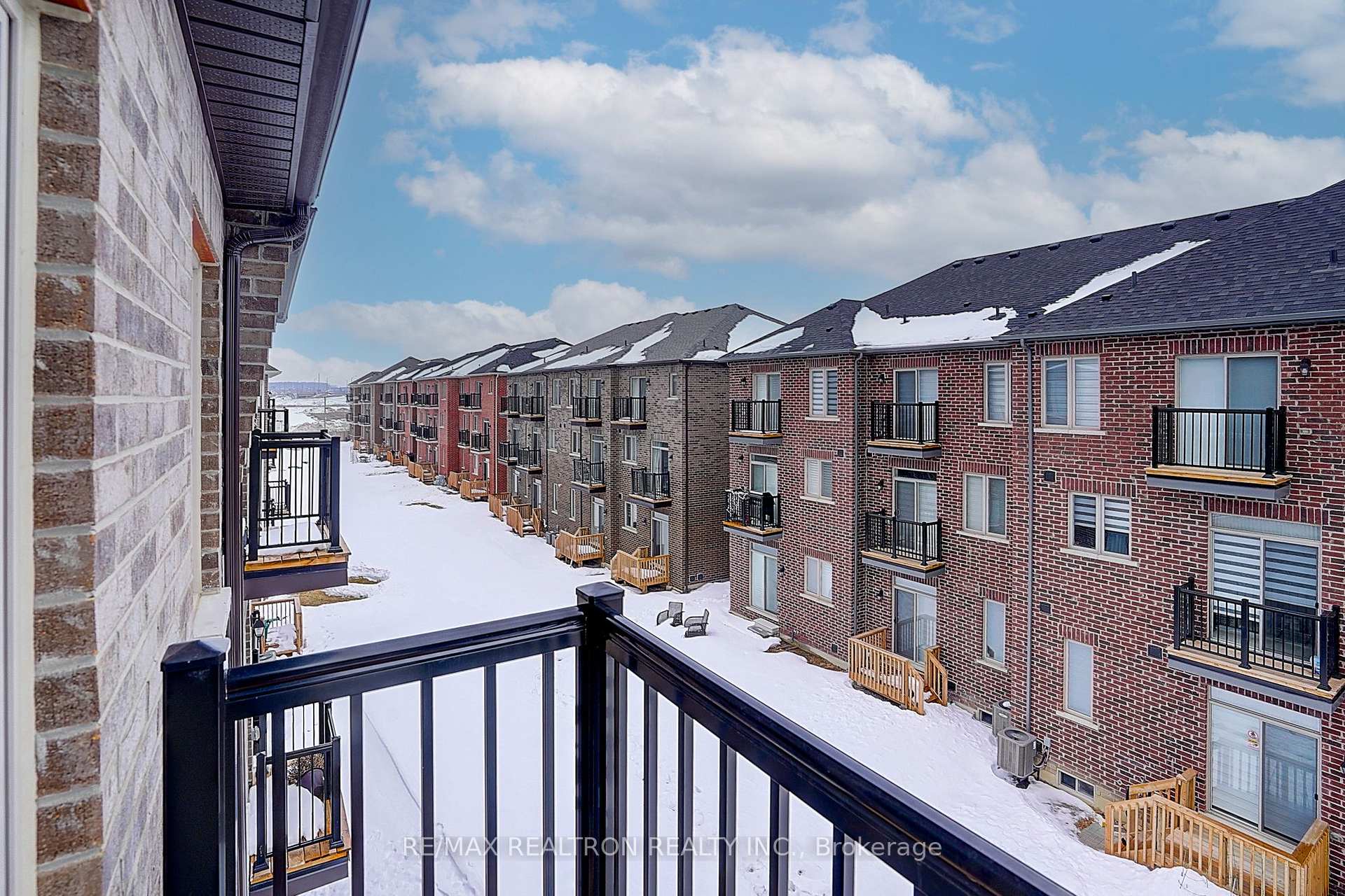 Photo 38 of 7 Sissons Way, Markham, Cedar Grove — HOMEH
