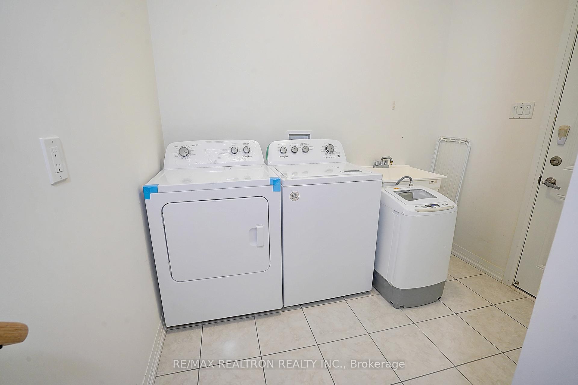 Photo 33 of 7 Sissons Way, Markham, Cedar Grove — HOMEH