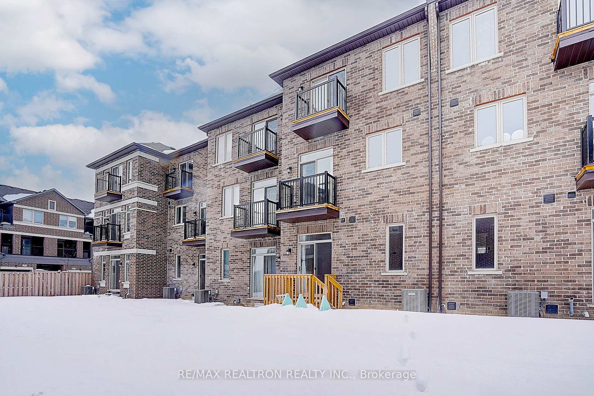 Photo 35 of 7 Sissons Way, Markham, Cedar Grove — HOMEH