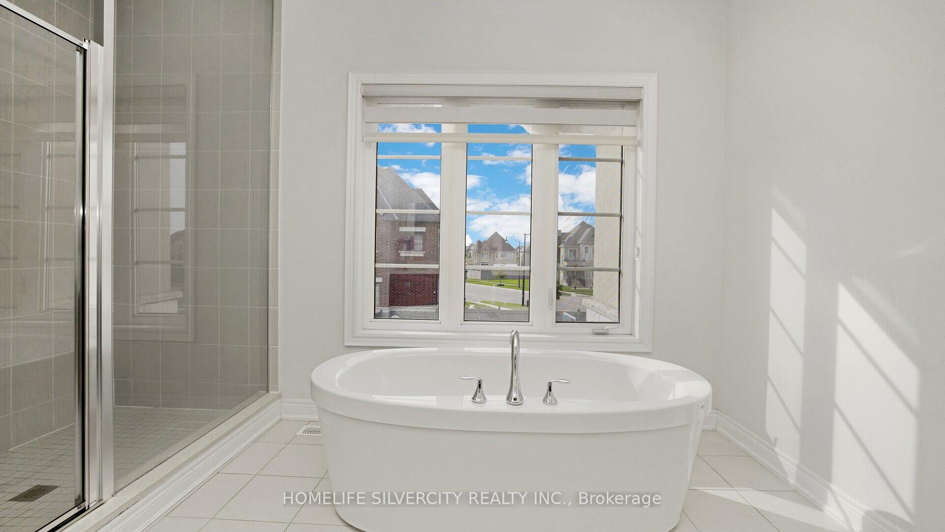 Photo 21 of 50 Gordon Randle Drive, Brampton, Toronto Gore Rural Estate — HOMEH