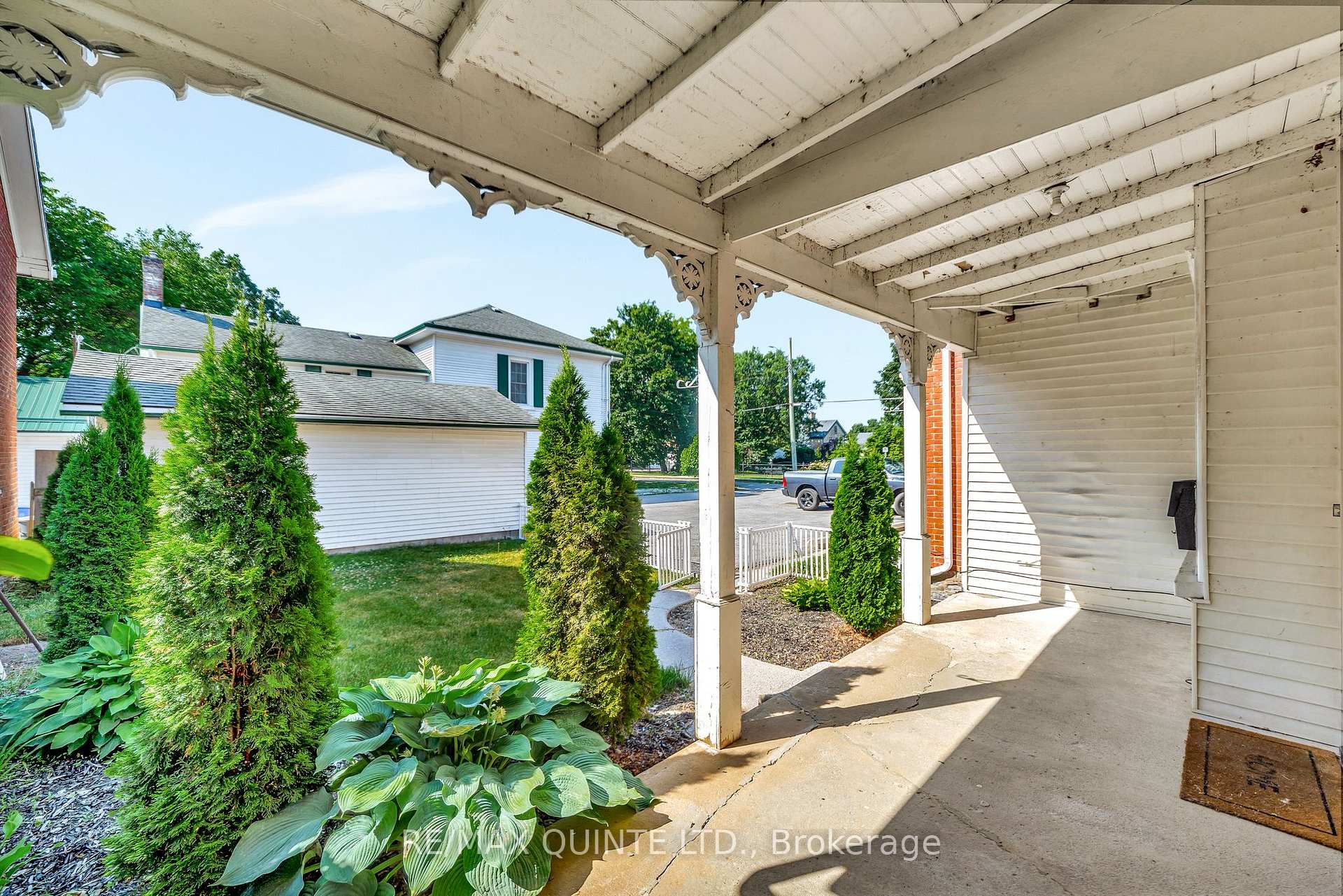 Photo 5 of 219-221 Ann Street, Belleville, Belleville Ward — HOMEH