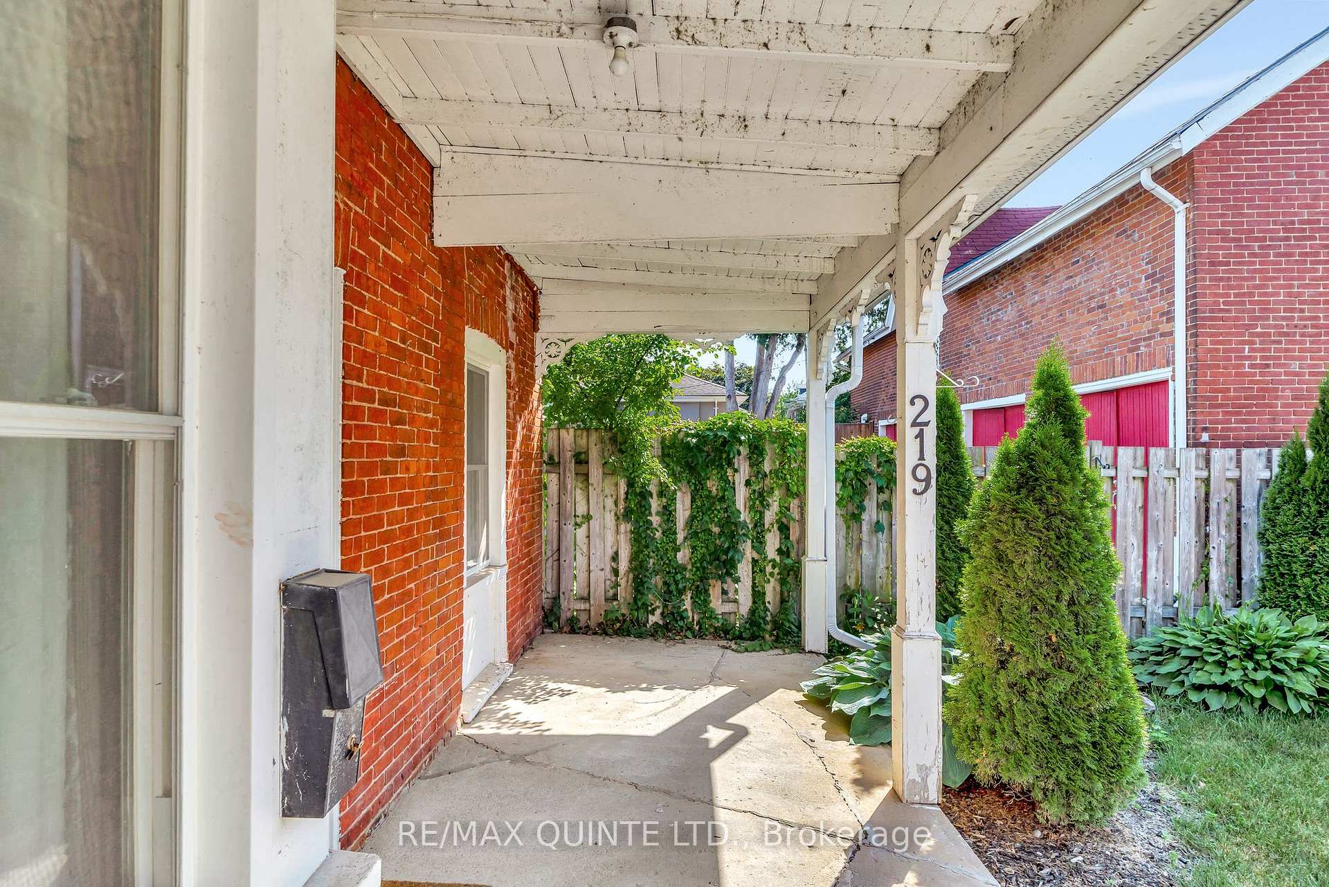 Photo 33 of 219-221 Ann Street, Belleville, Belleville Ward — HOMEH